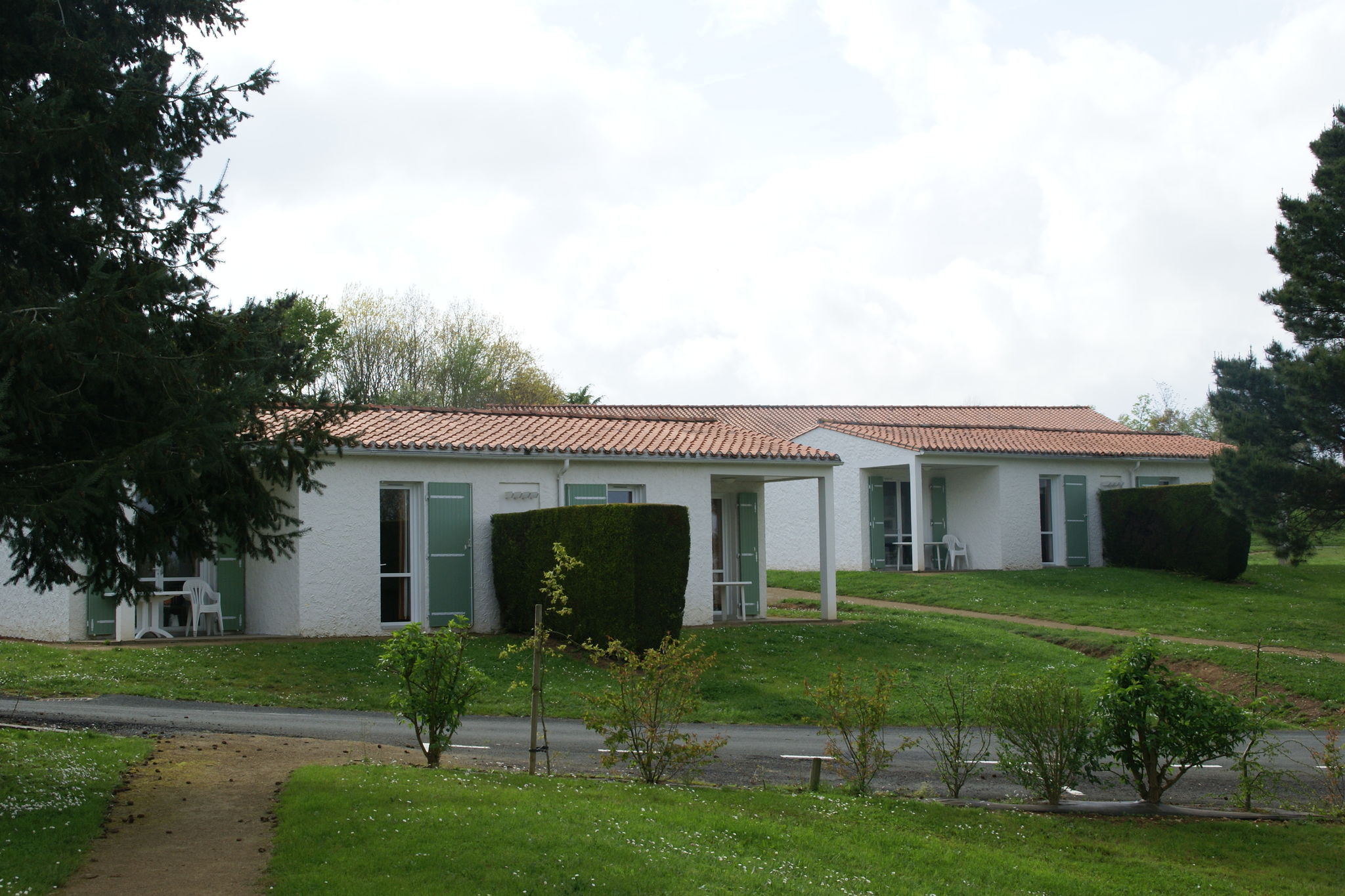 Halfvrijstaande bungalow met magnetron, in de Vendée