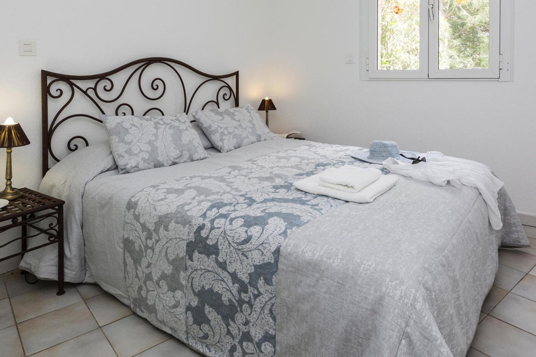 Bed Room