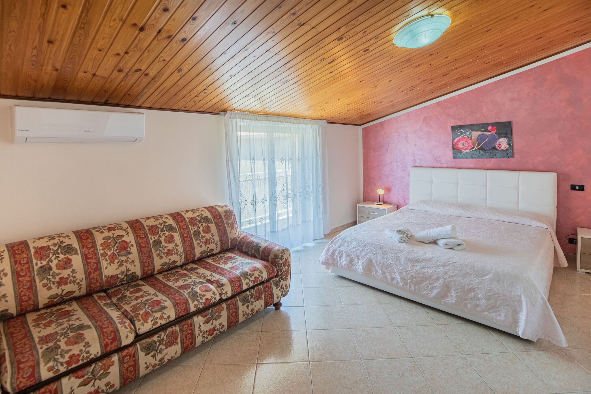 Helle Wohnung in Campofelice di Roccella in der Nähe von Meer