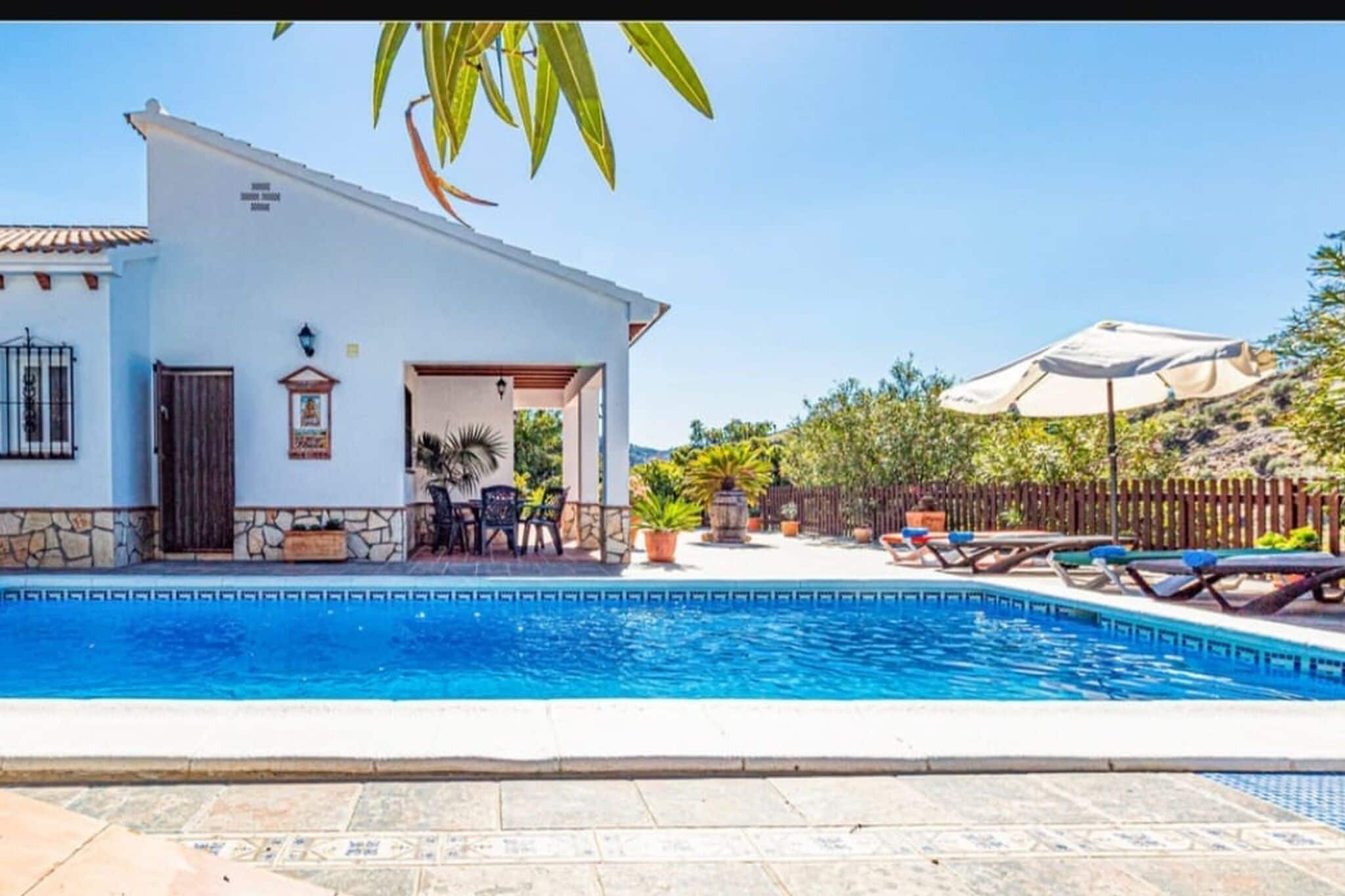 Leuk vakantiehuis bij Málaga met een privézwembad !