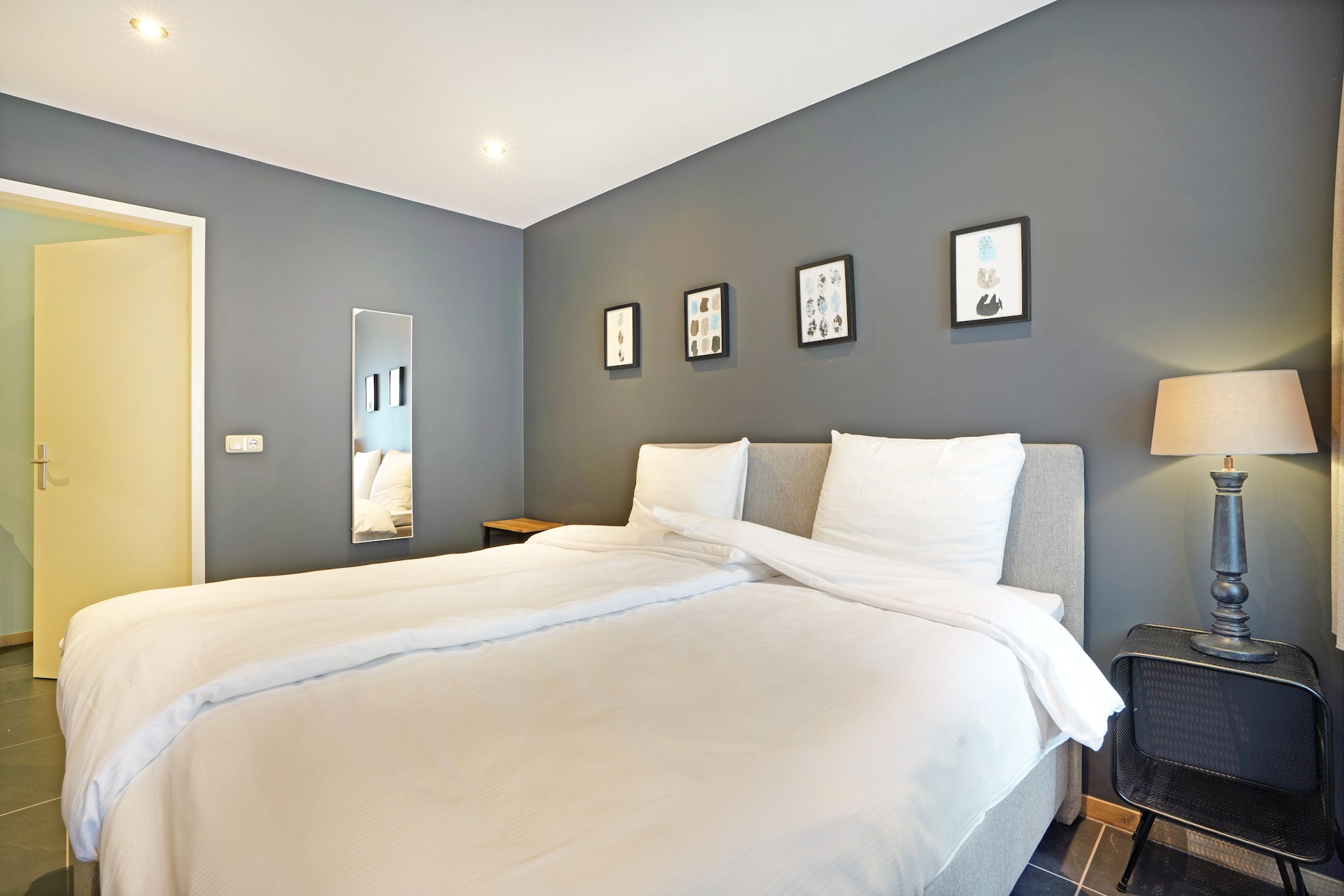 Bed Room