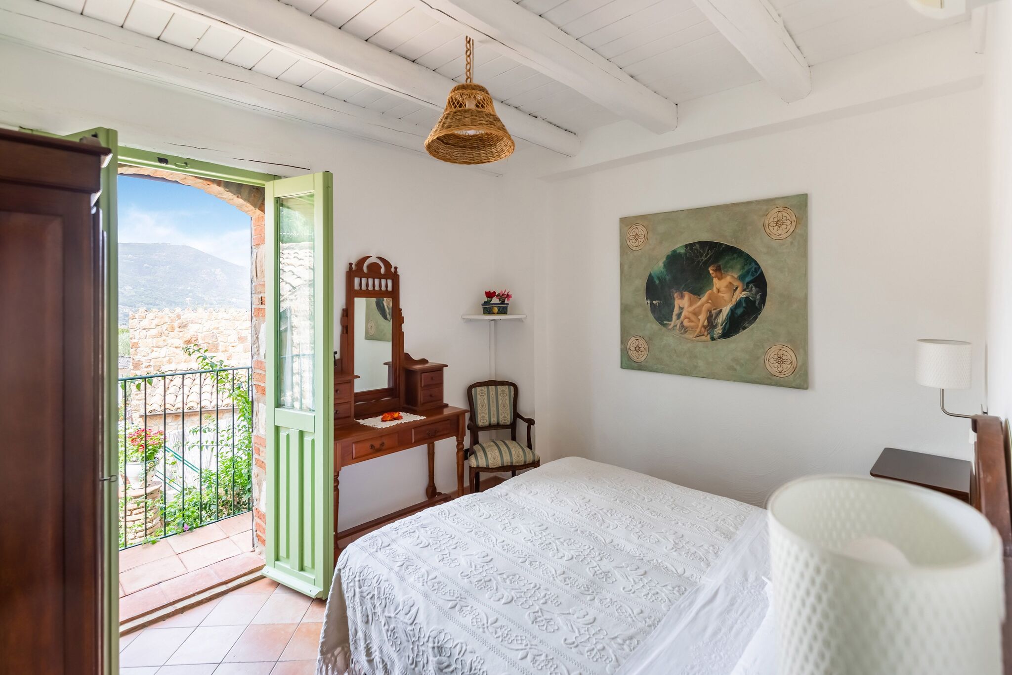 Landelijke woning in Sant' Ambrogio met een balkon of terras