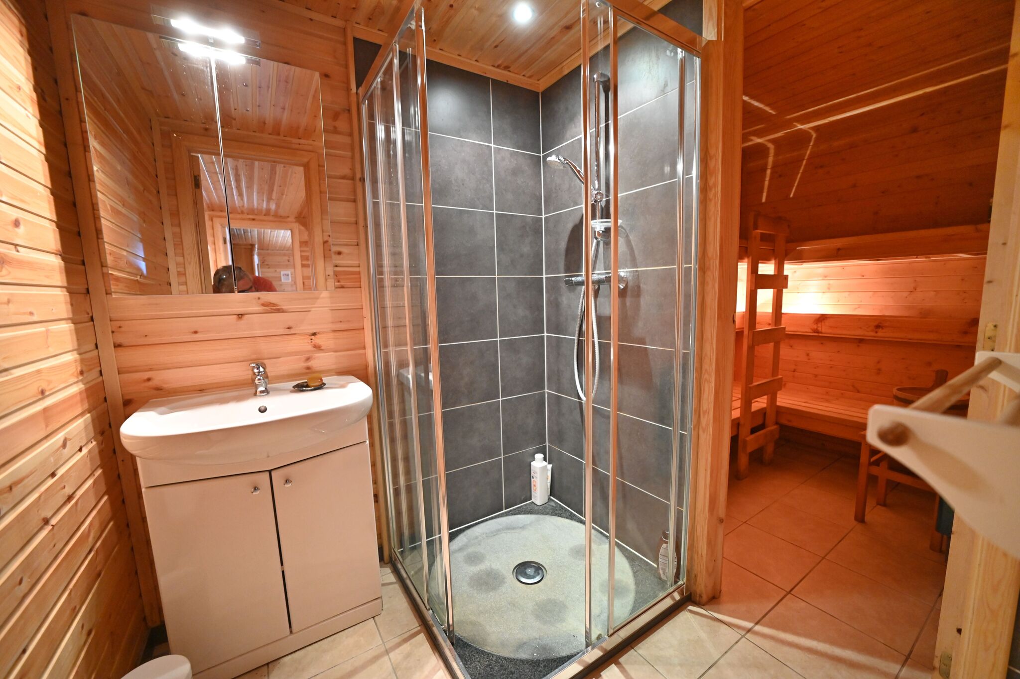 Gezellig vrijstaand chalet met sauna nabij Durbuy