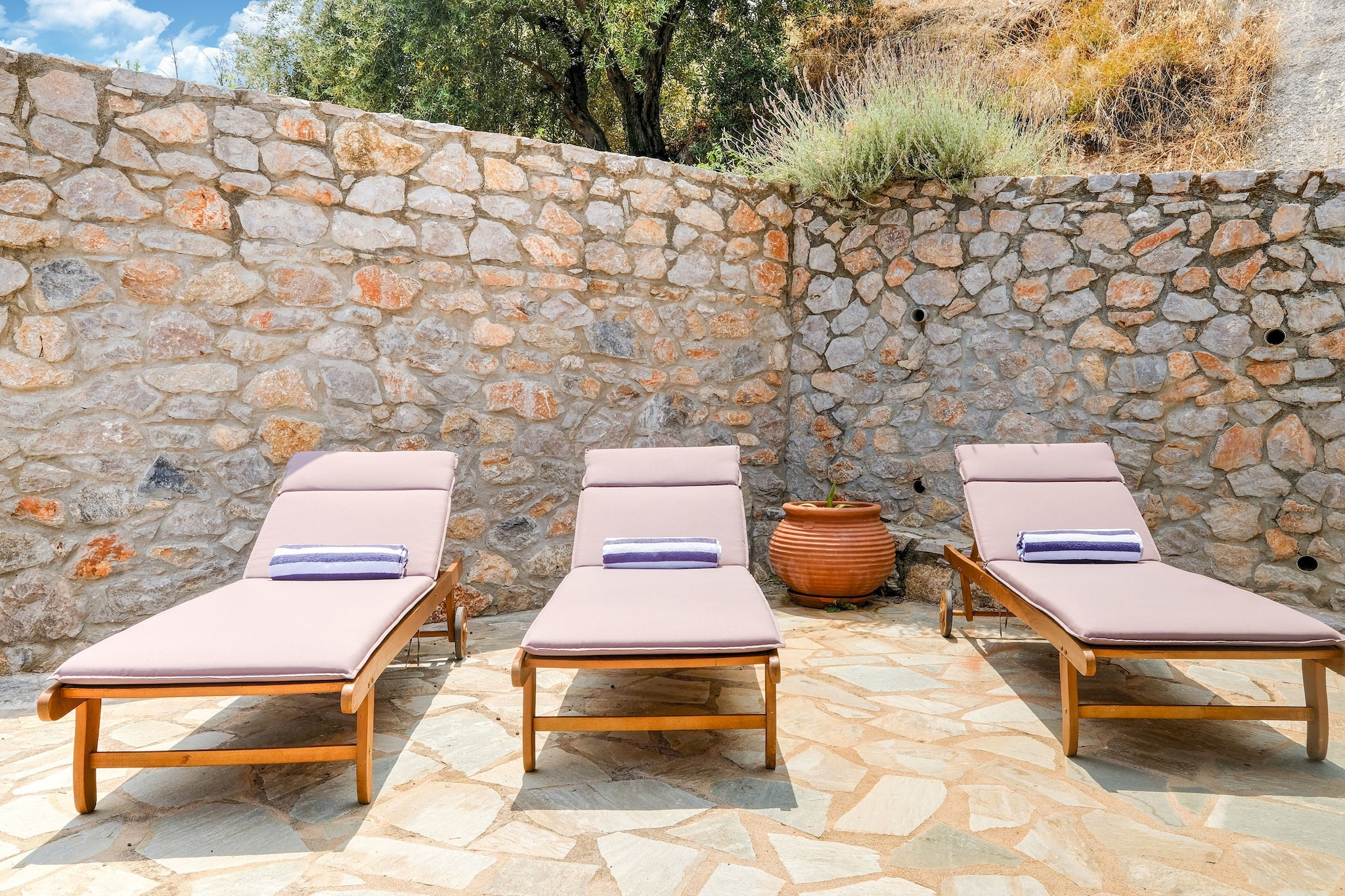 3 villas-Terrassenbalkon