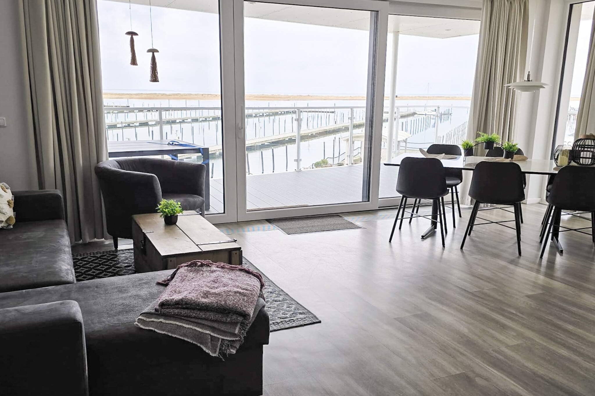 Appartement met zeezicht op de eerste rij - Binnen