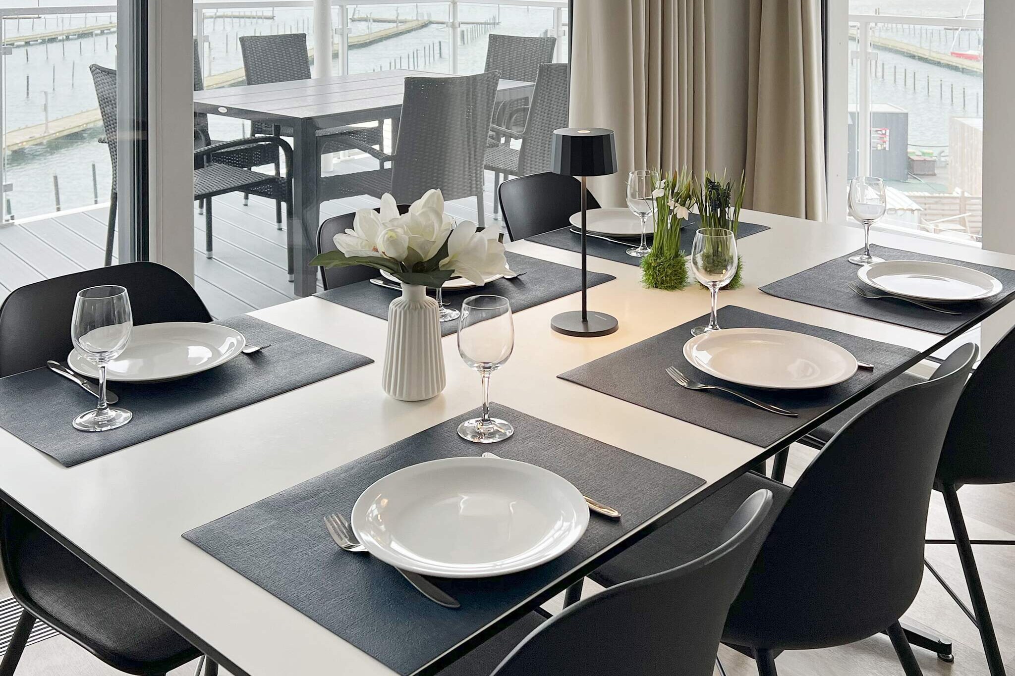 Moderne Promenadenvilla mit Meerblick - Indoor