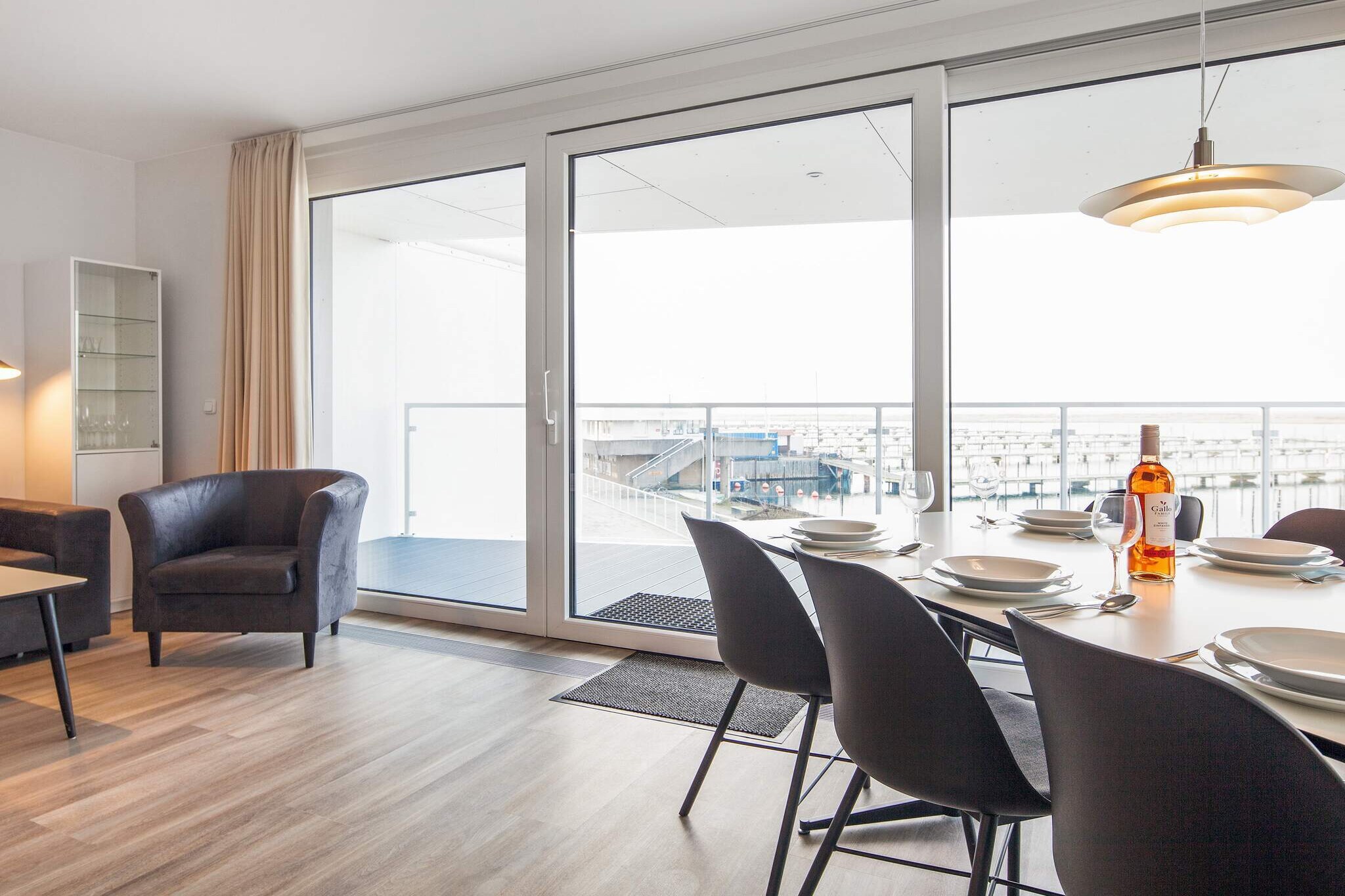 Exklusive Auszeit mit Meerblick - Indoor