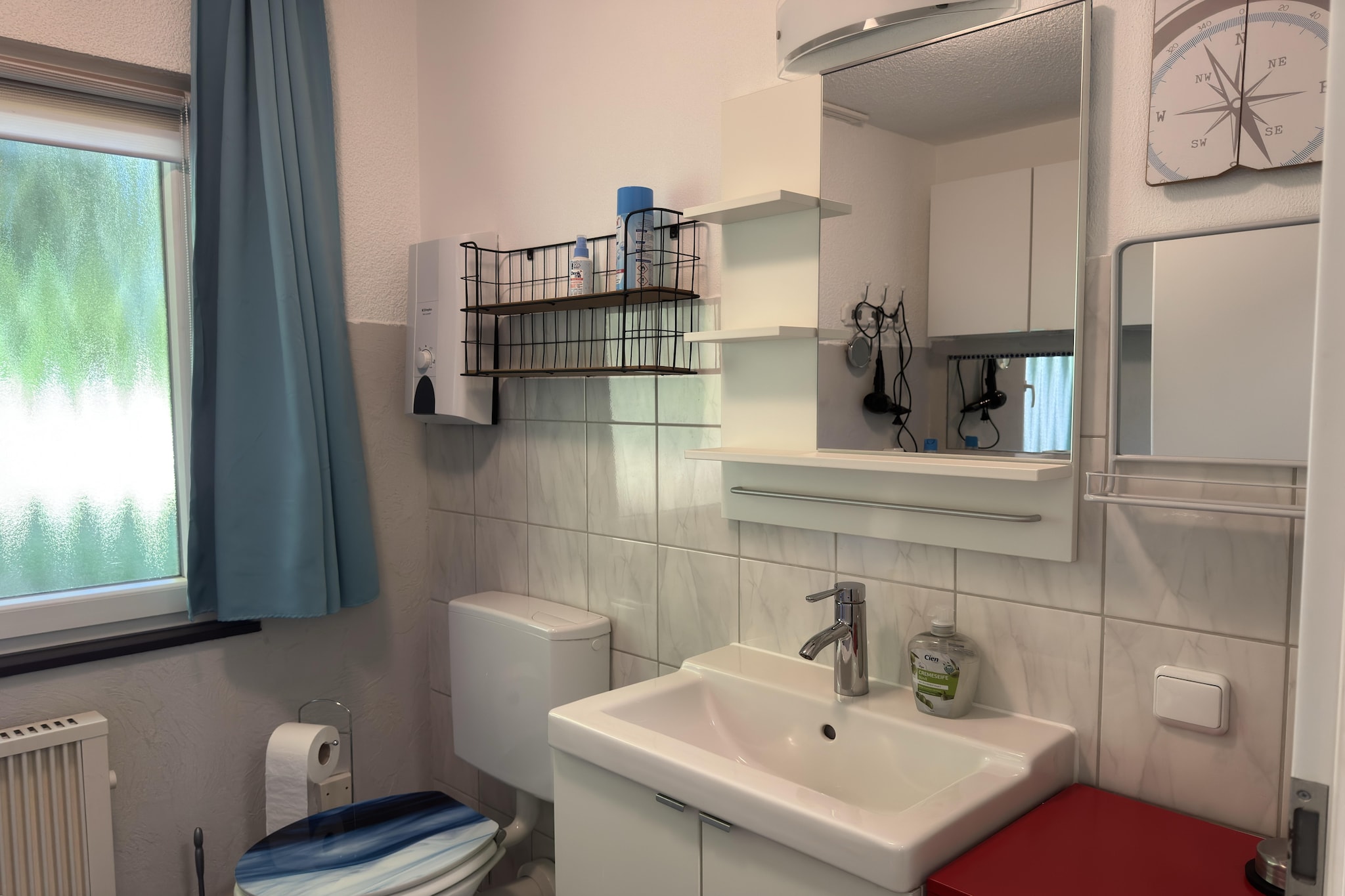 Untere Ferienwohnung-Bathroom