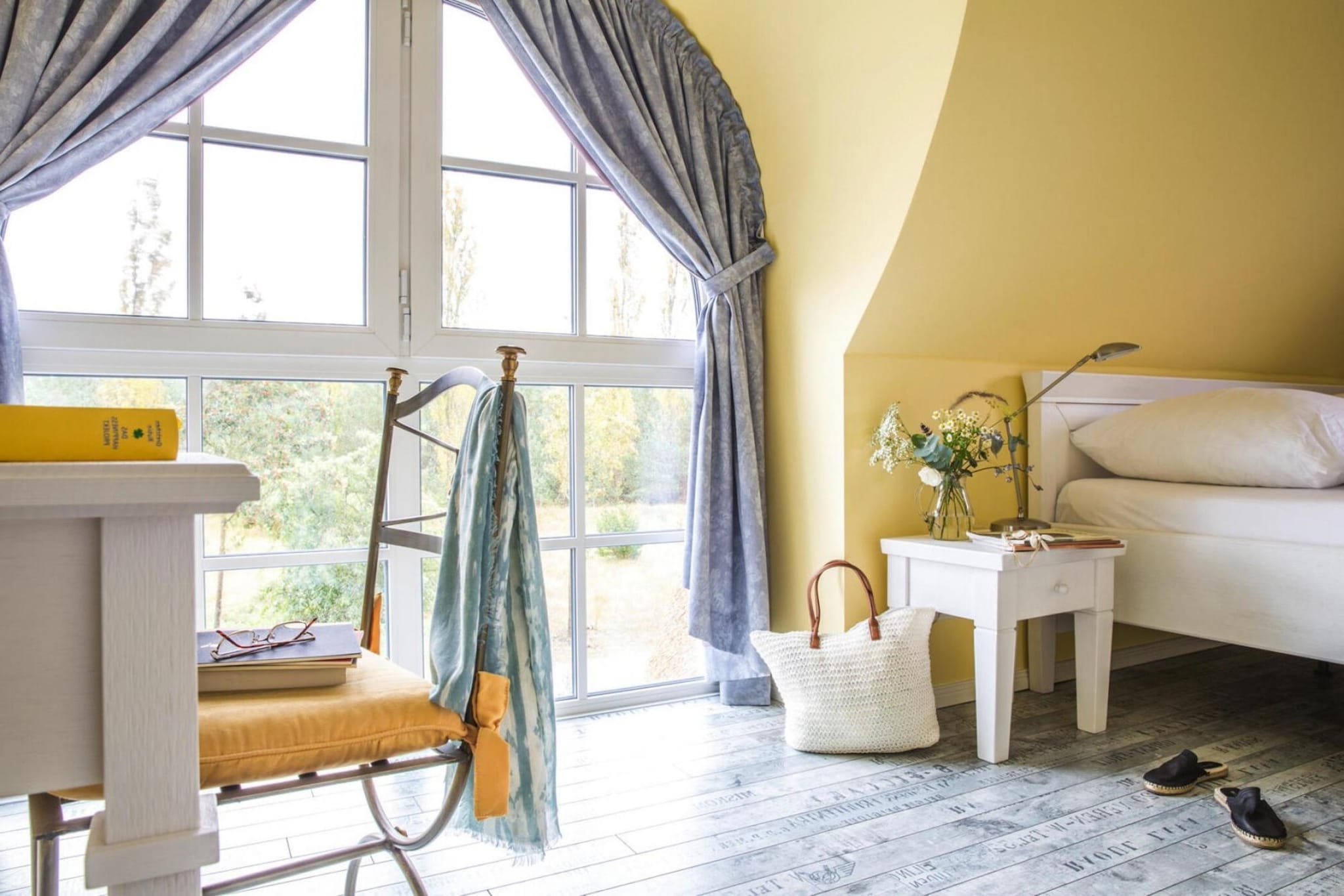 Bed Room