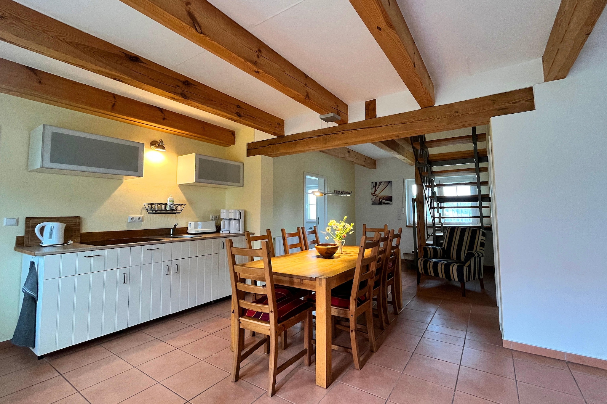 Appartement 4 rechts außen - Eetkamer