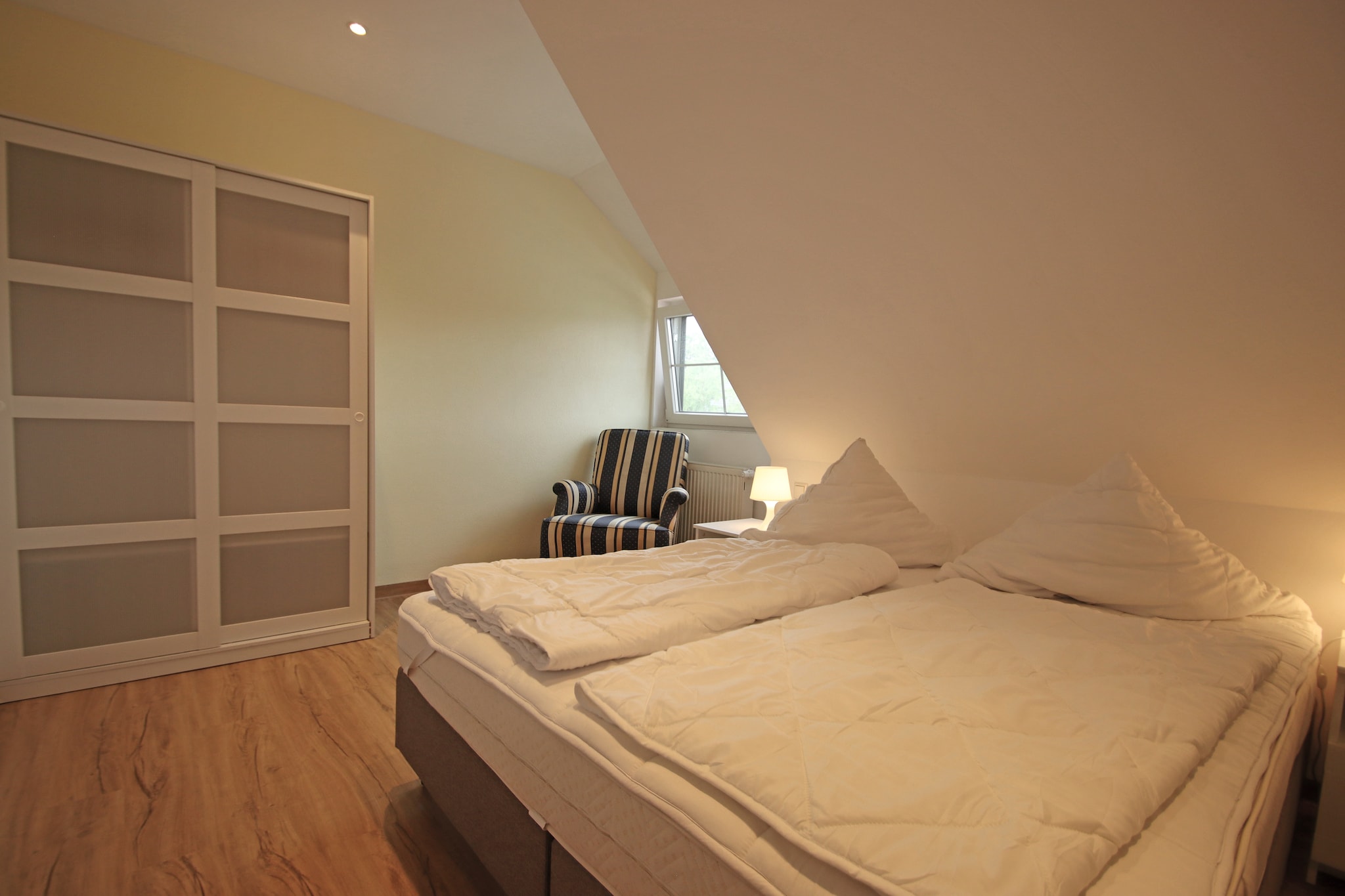 Appartement 4 rechts außen - Slaapkamer