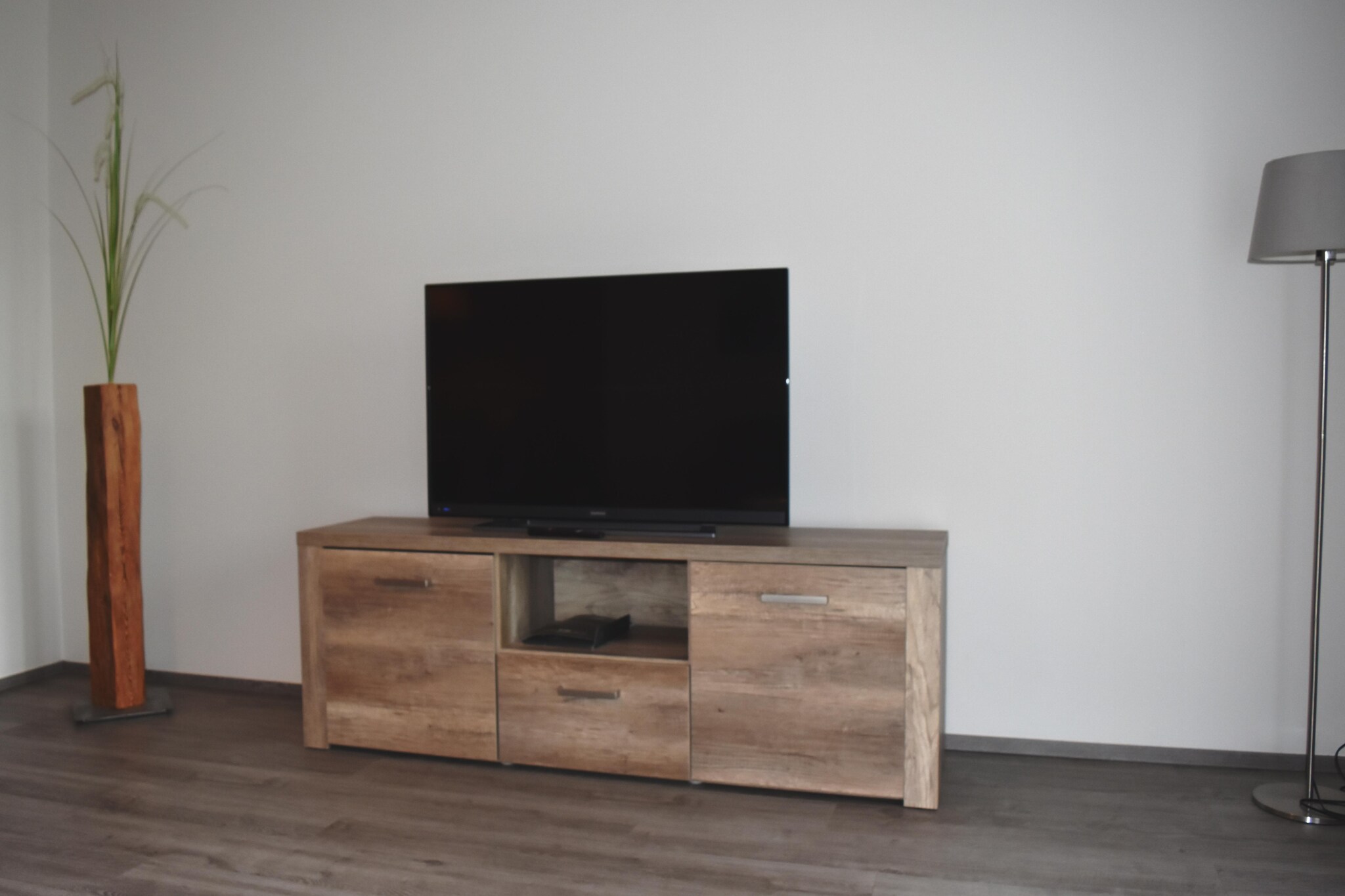 Apartment 75 qm mit Spreeblick-Woonkamer