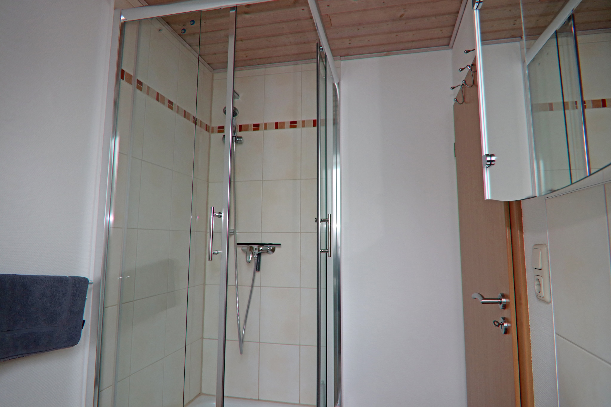 Löwenzahn 118 qm 1-9 Personen Haus Nr 22D-Badkamer