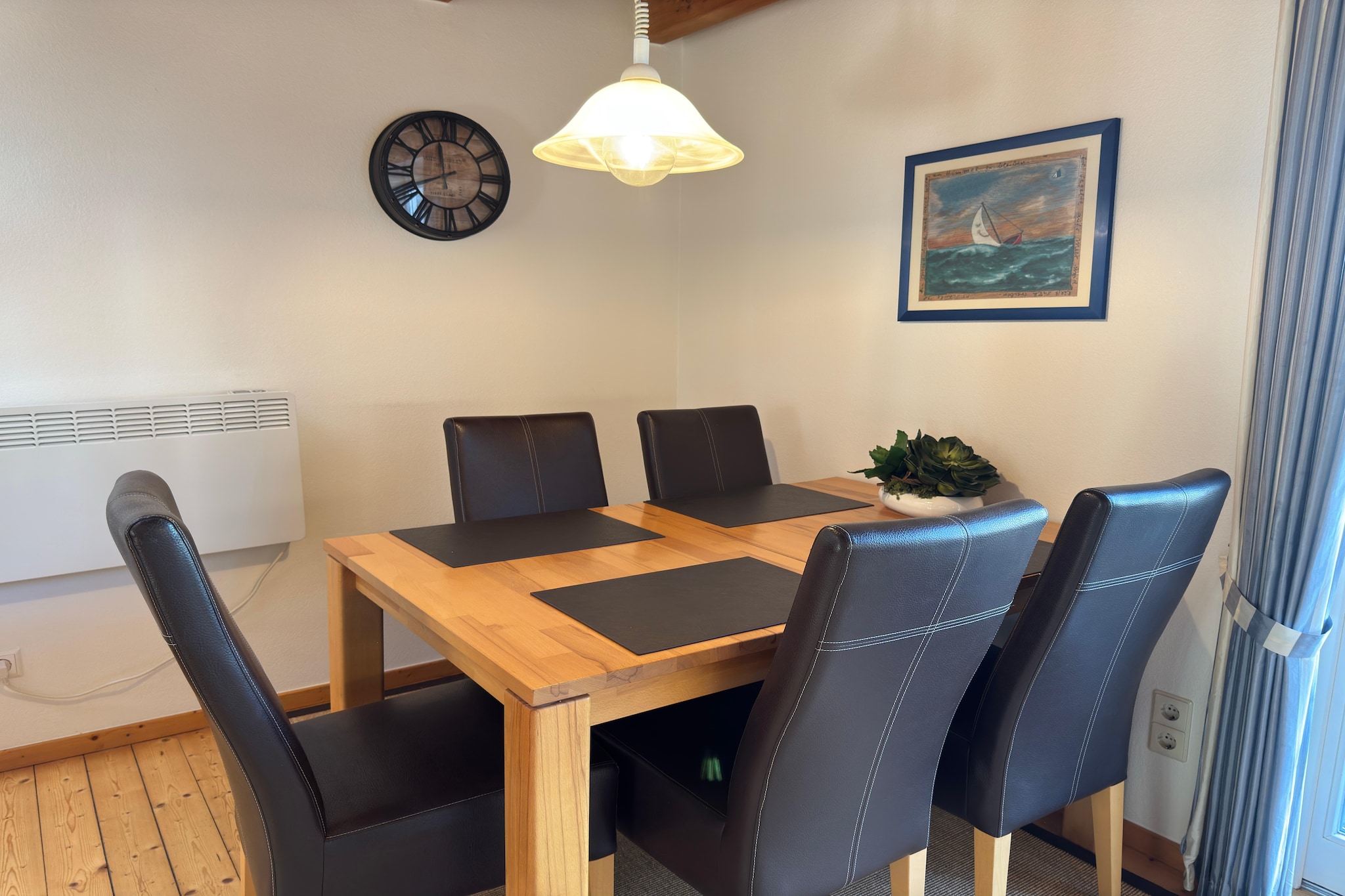 Fischer sien Huus 70qm-Eetkamer