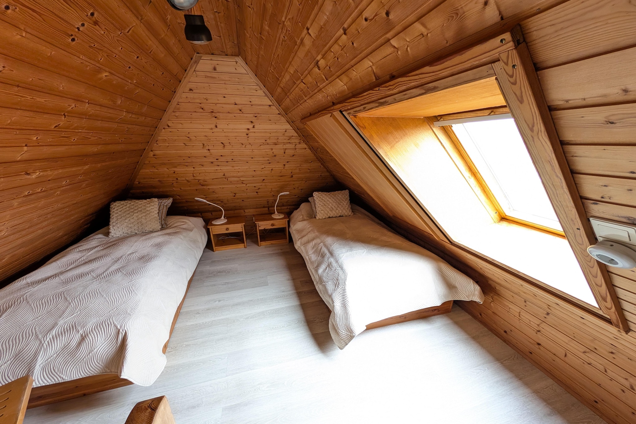 Ferienhaus Neßmersiel-Slaapkamer