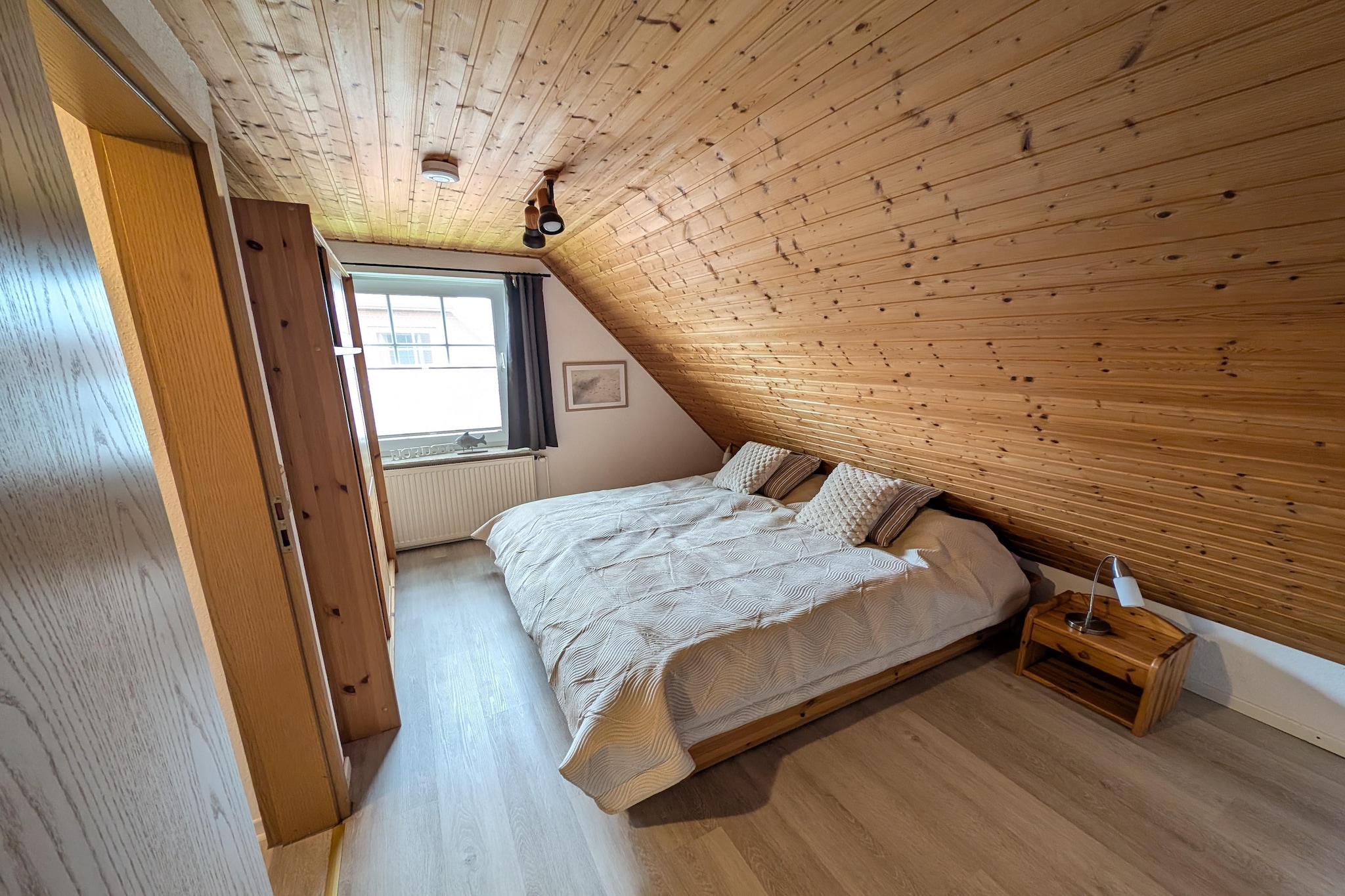 Ferienhaus Neßmersiel-Slaapkamer