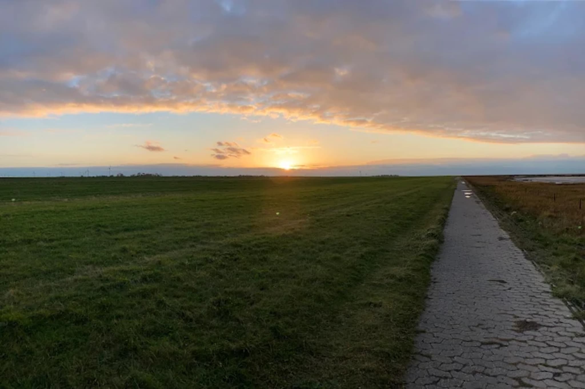 Ferienbungalow Klönsnack in Dornumersiel-Gebieden zomer 1km