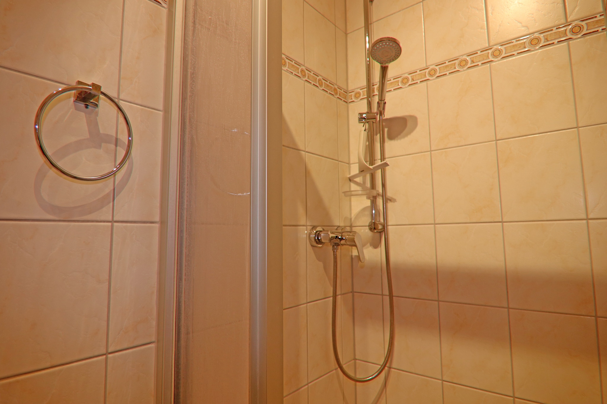 Sonnenterrasse Im EG Goethestr 10-Badkamer