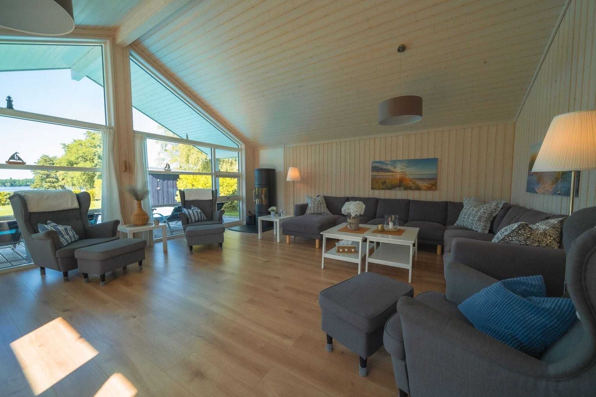 Ferienhaus mit Pool und Sauna am Duemmer See