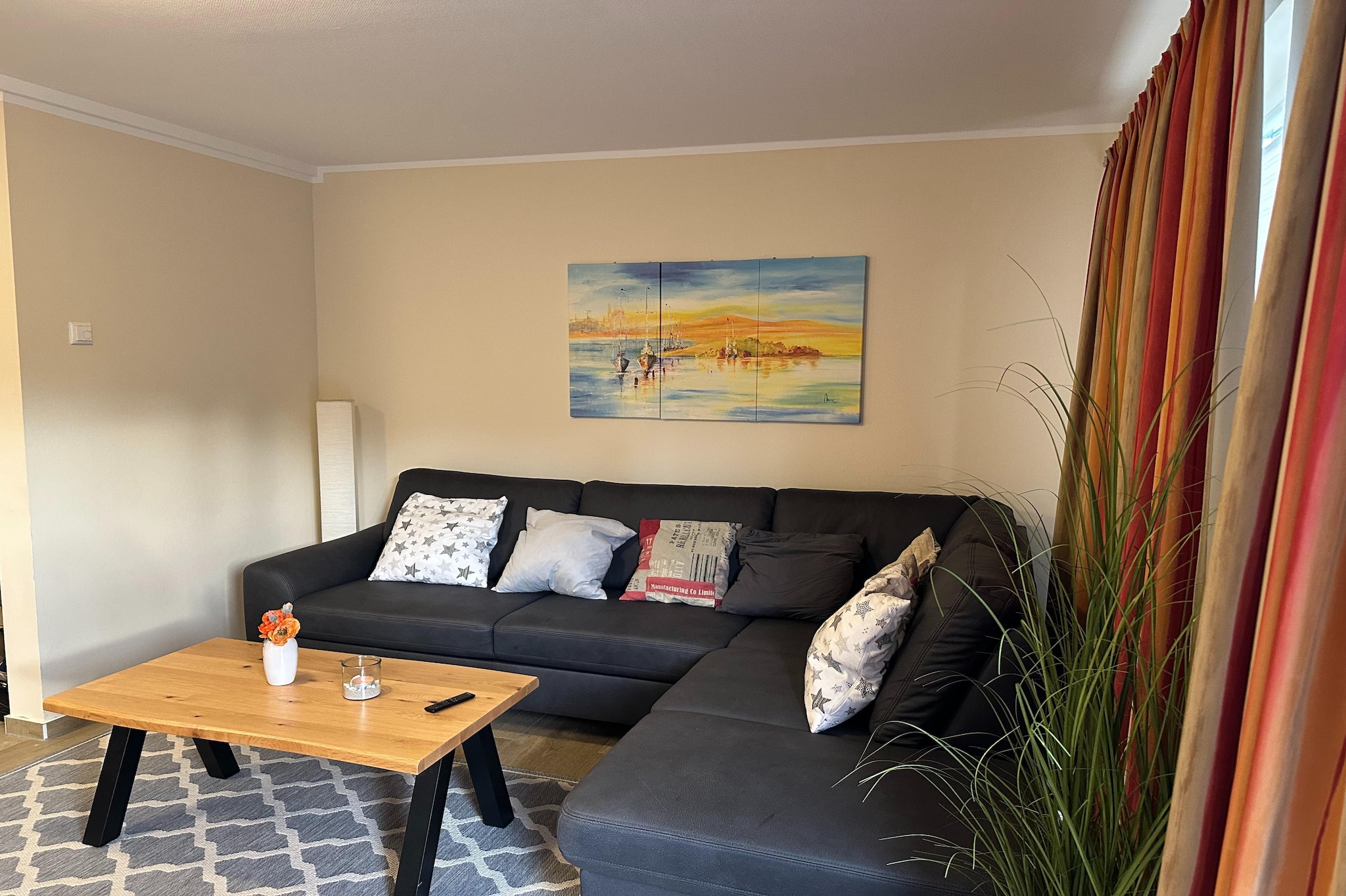 Ground floor: (bathroom(shower, infrared sauna, toilet))\n\nOn the 1st floor: (bedroom(double bed, TV(satellite)), bedroom(single bed, single bed), bathroom(shower, toilet, hairdryer))\n\nopen kitchen(dining table, hob(4 ring stoves, ceramic), electric kettle, toaster, coffee machine, oven, microwave, dishwasher, fridge-freezer), Living/diningroom(double sofa bed, TV(satellite), radio, heating(central)), grill, washing machine, terrace, garden furniture, parking, high chair, baby crib(free), Towels/Sheets (extra fee)