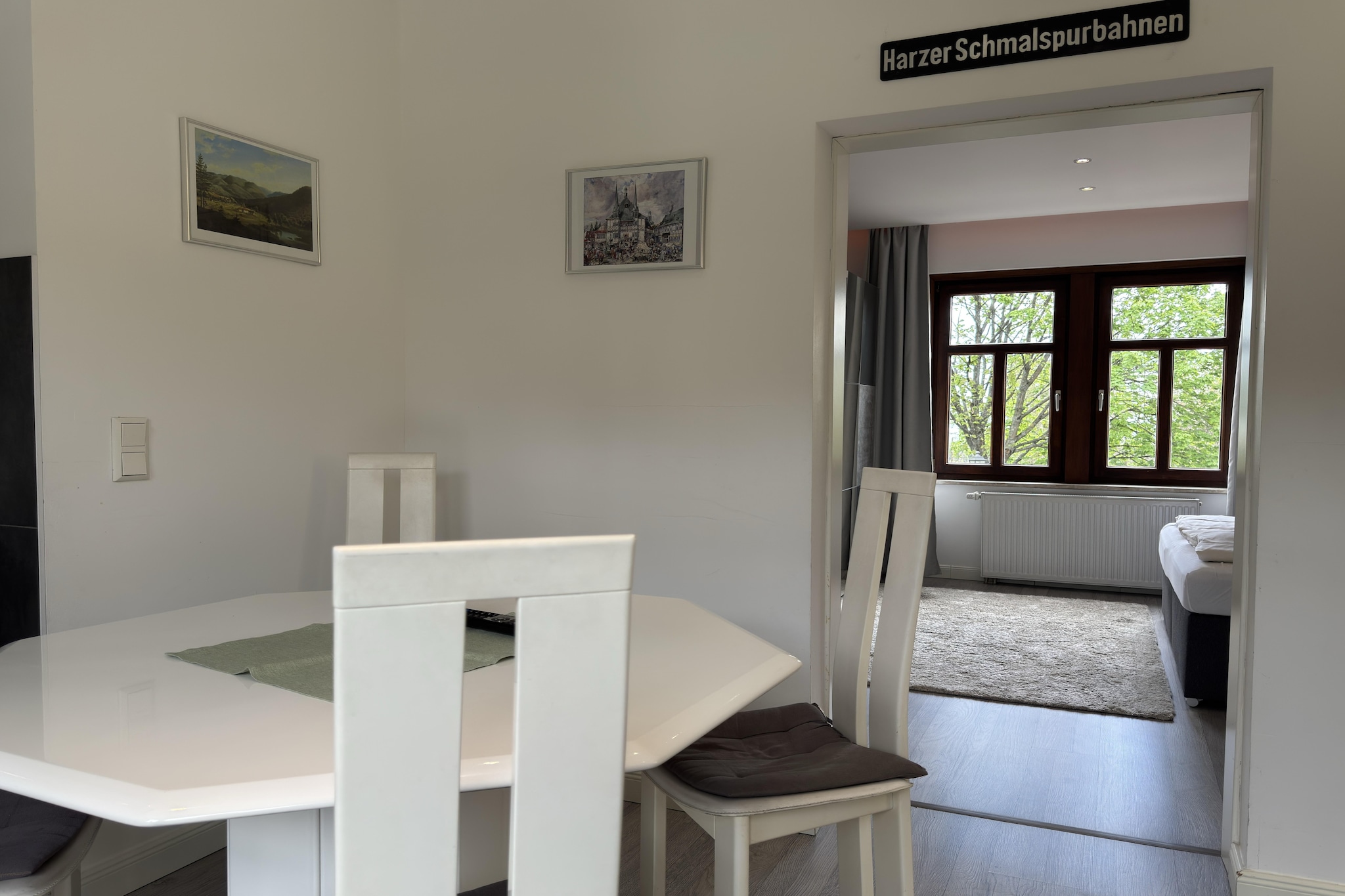 Apartment im alten Bahnhof-Woonkamer