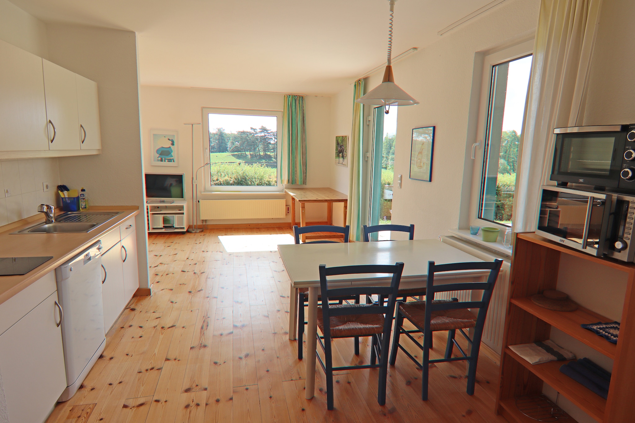 Ferienhäuser Inselblick / Ferienhaus 1 60 qm-Dining room