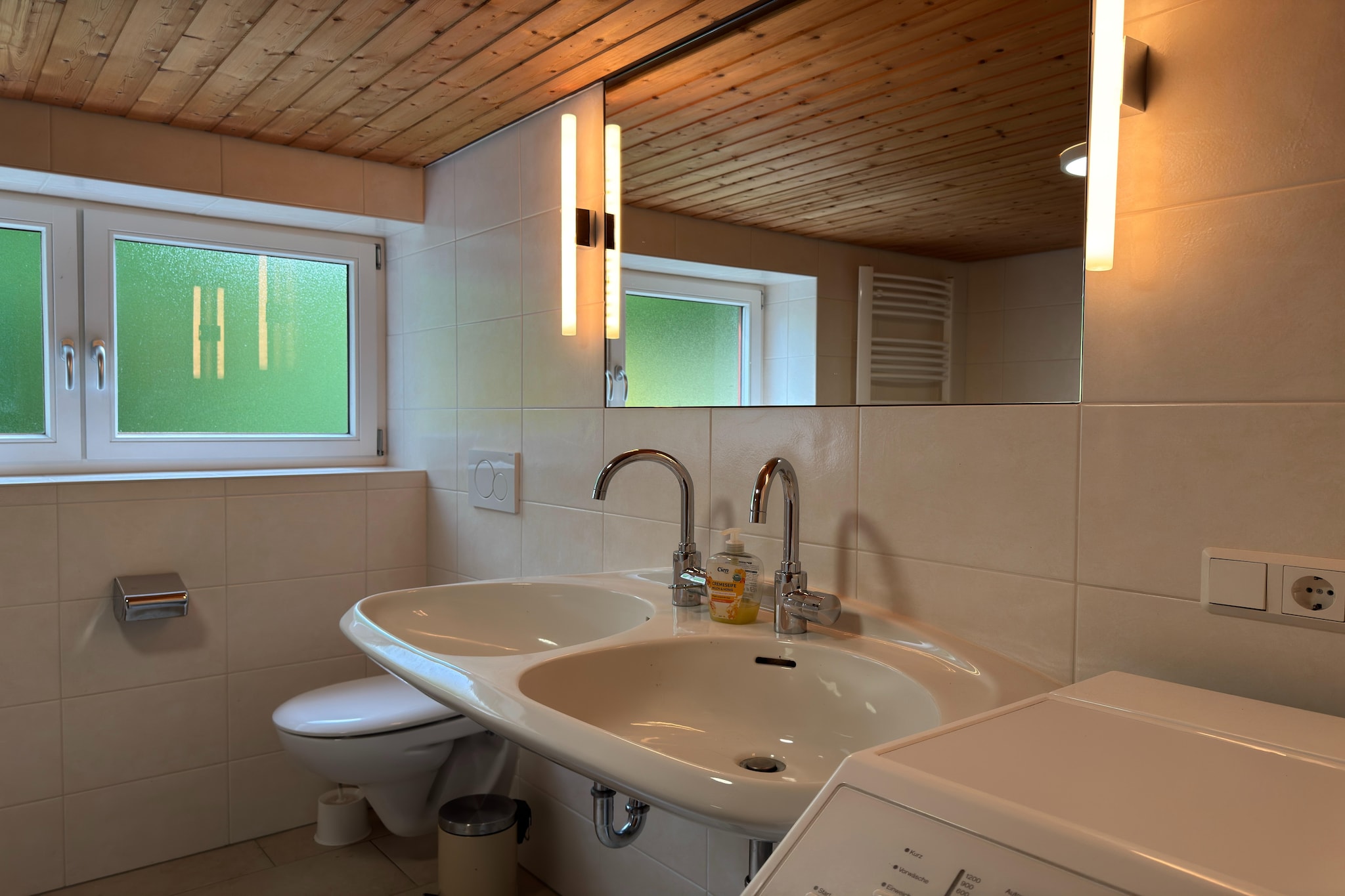 Ferienhaus Sackpfeifenblick-Badezimmer