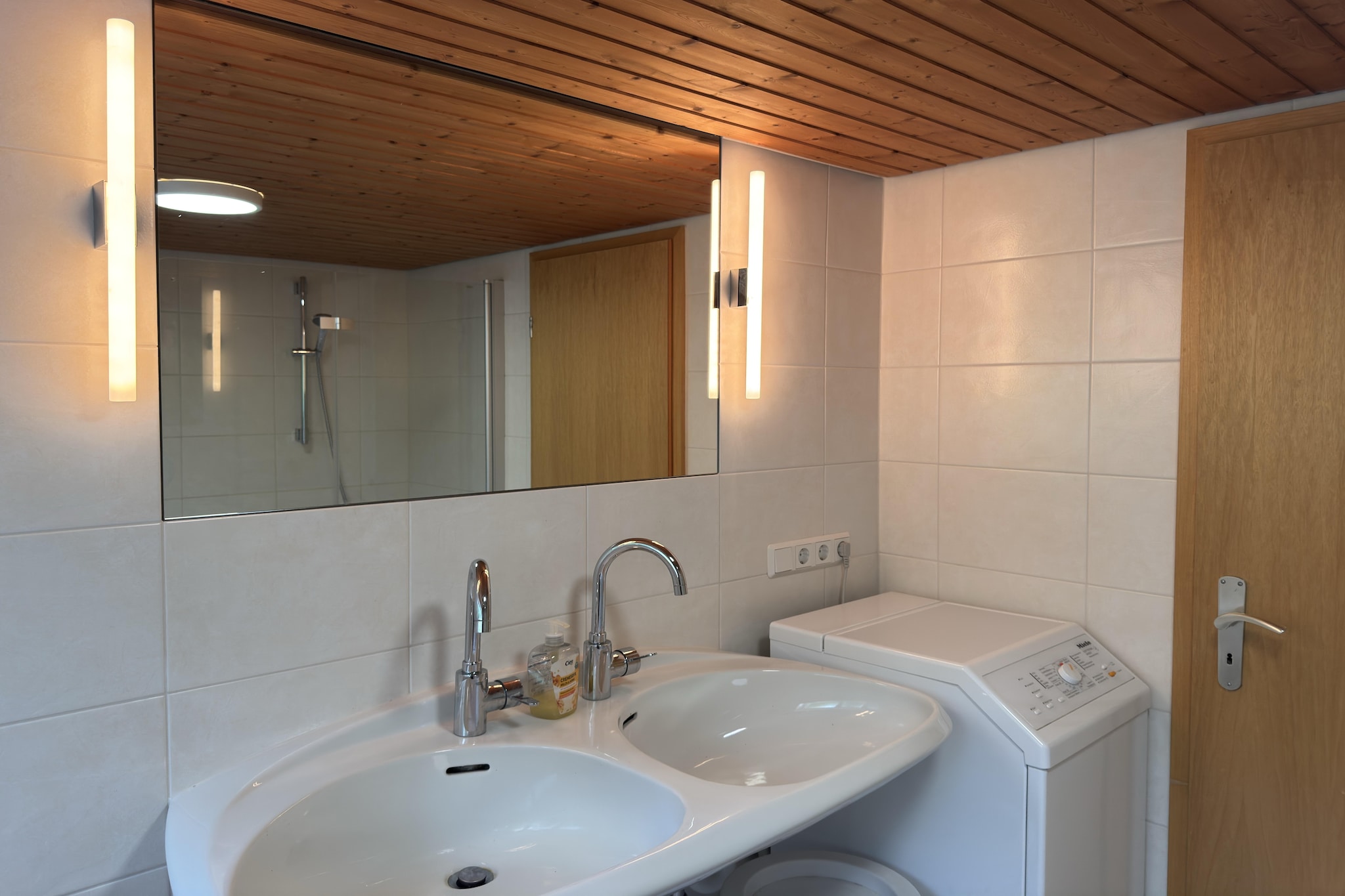 Ferienhaus Sackpfeifenblick-Badezimmer