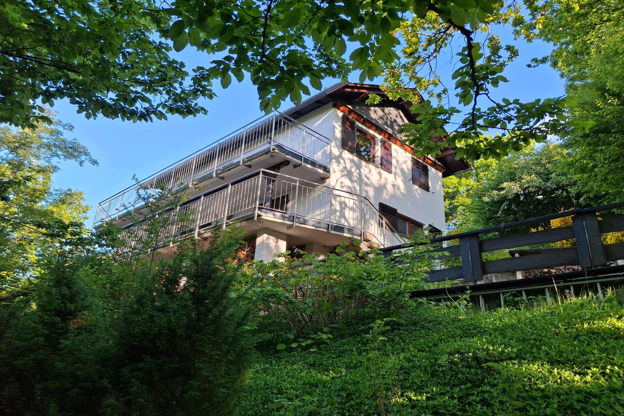 Ferienhaus Sackpfeifenblick-Buitenkant zomer