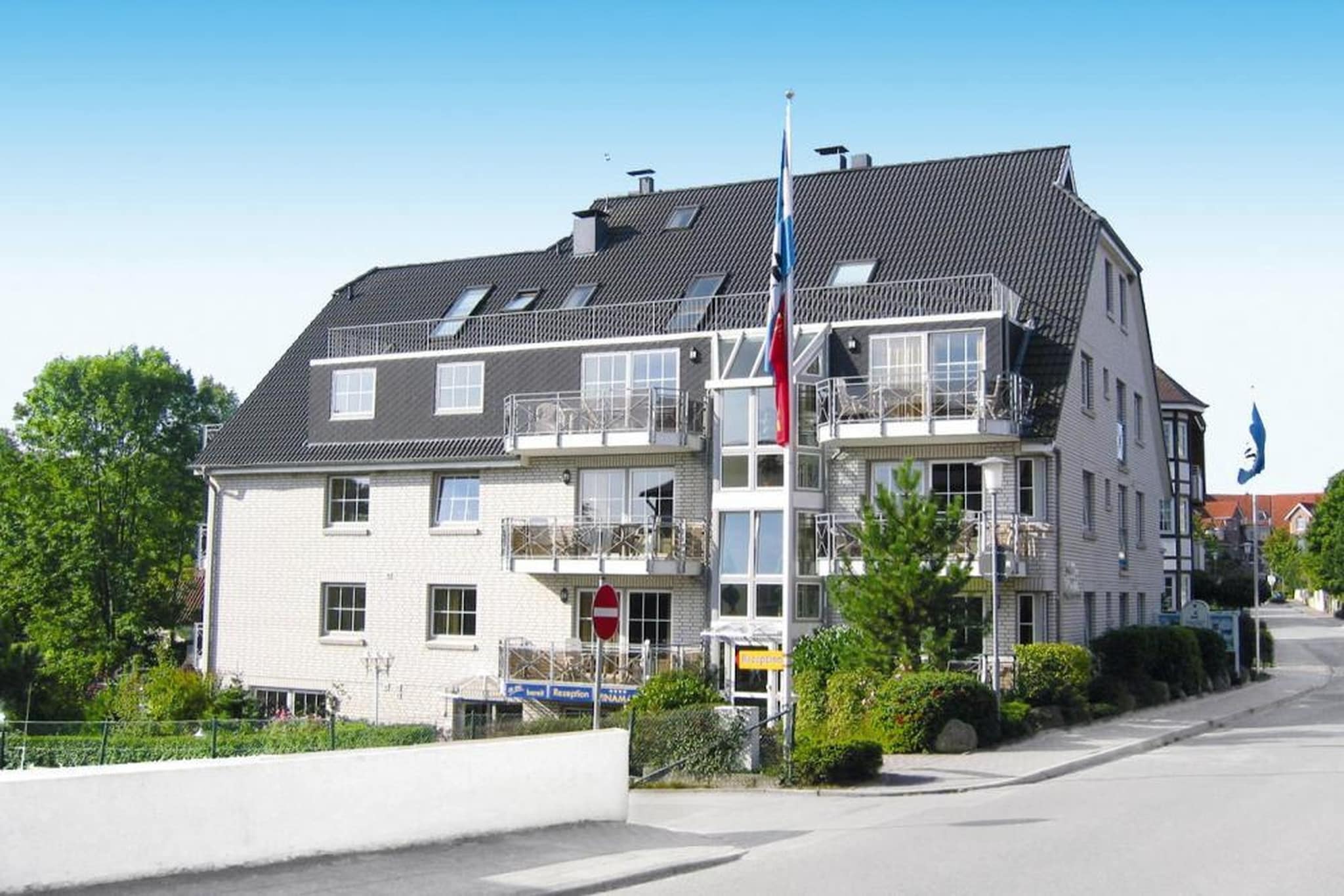 Exterior Summer