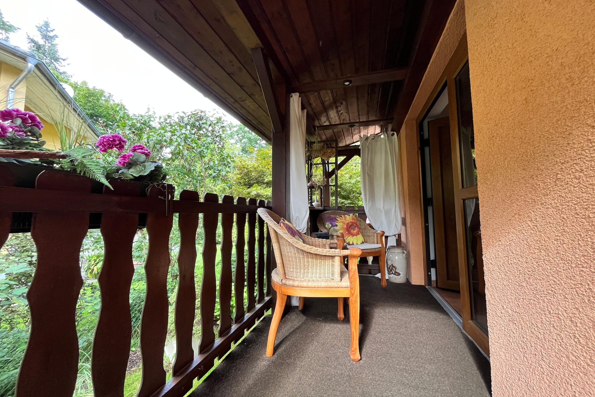 Doppelhaushälfte mit Sonnenterrasse - Terrasbalkon