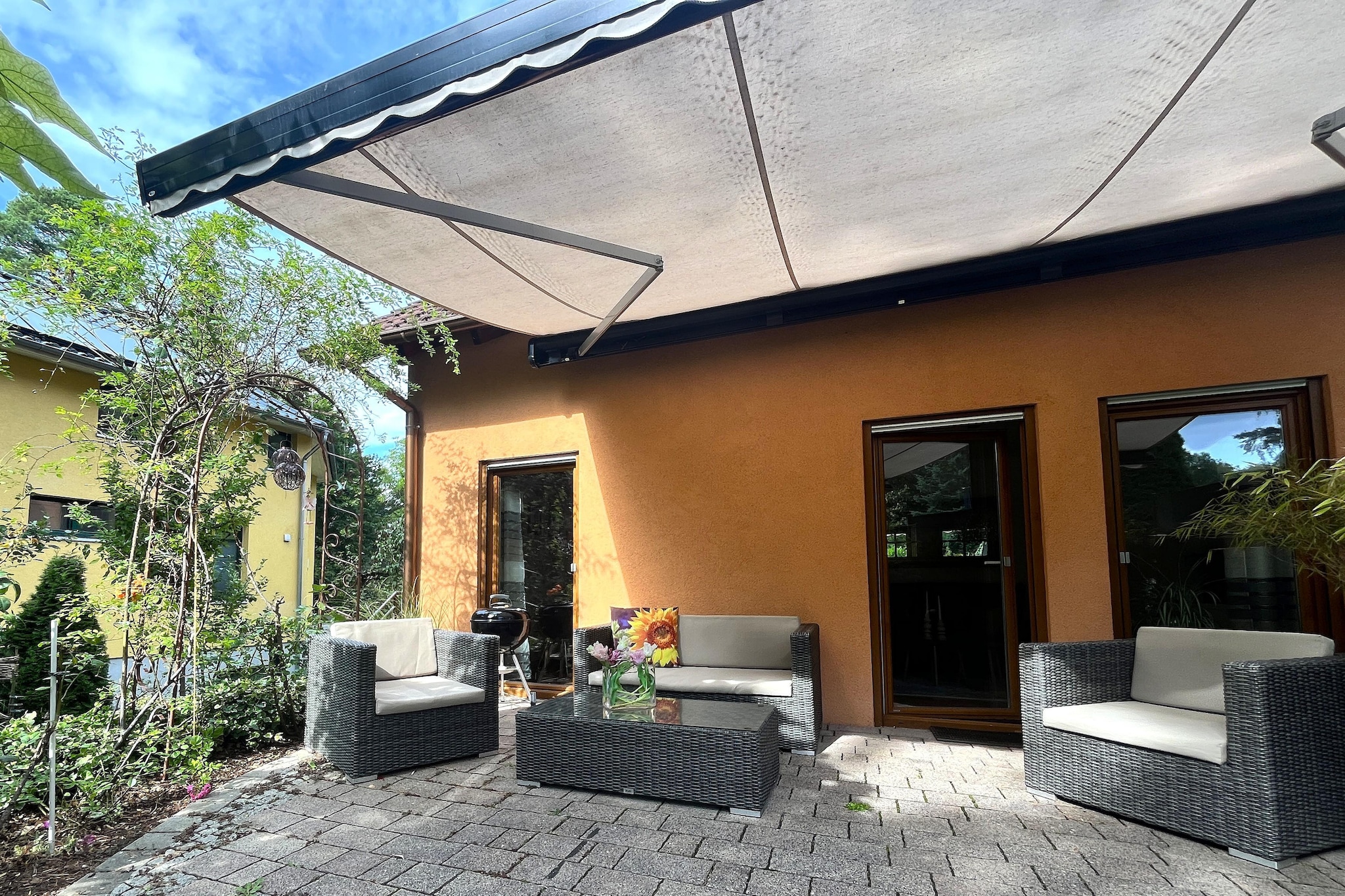 Doppelhaushälfte mit Sonnenterrasse - Terrasbalkon