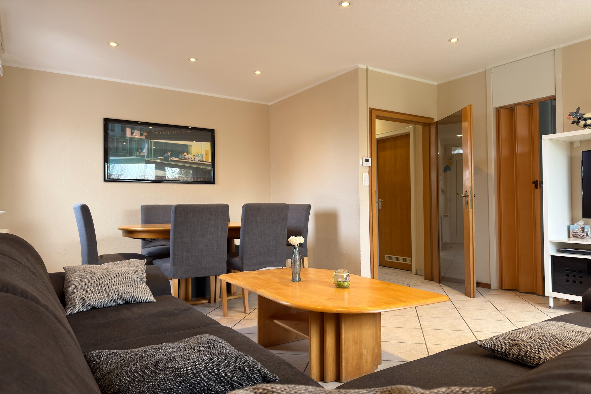 Ground floor: (Living room(TV(satellite), dining table, CD player, stereo unit, heating(gas)), Kitchen(hob(4 ring stoves, ceramic), electric kettle, toaster, coffee machine, oven, microwave, fridge), bedroom(double bed), bedroom(2x single bed), bedroom(double bed), bathroom(shower, washbasin, toilet))\n\nwashing machine, terrace, garden, bicycle storage, garden furniture, parking