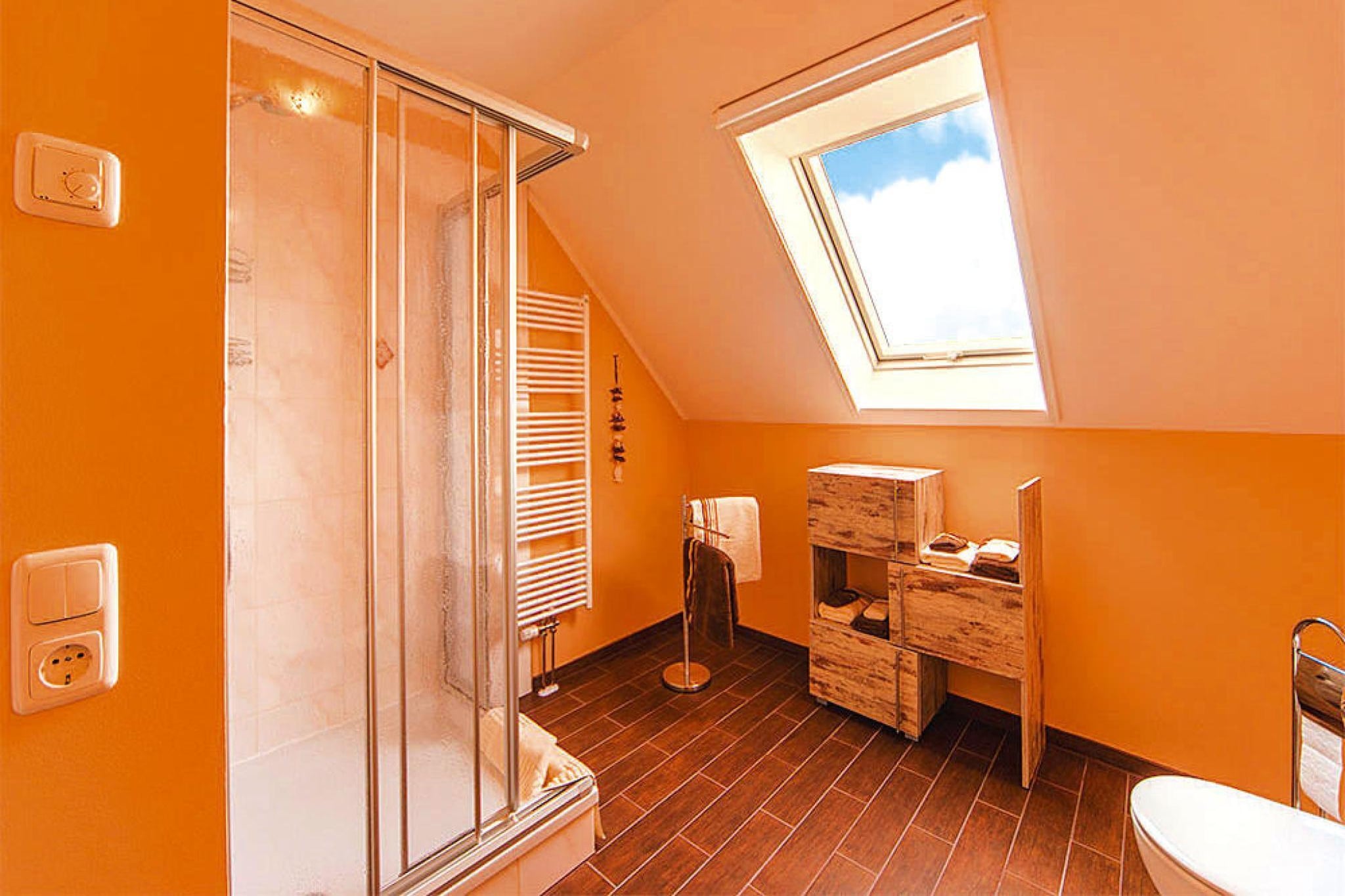 Haus 12 240 qm max 12 Pers - Badkamer