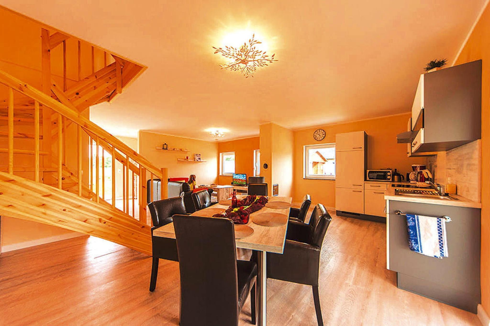 Haus 12 240 qm max 12 Pers - Eetkamer