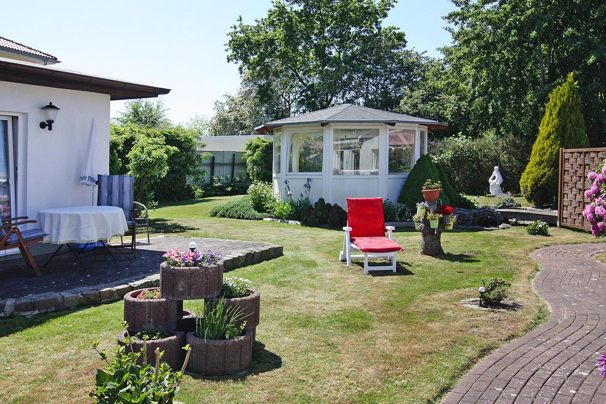 OG Whg 7 links - Tuinen zomer