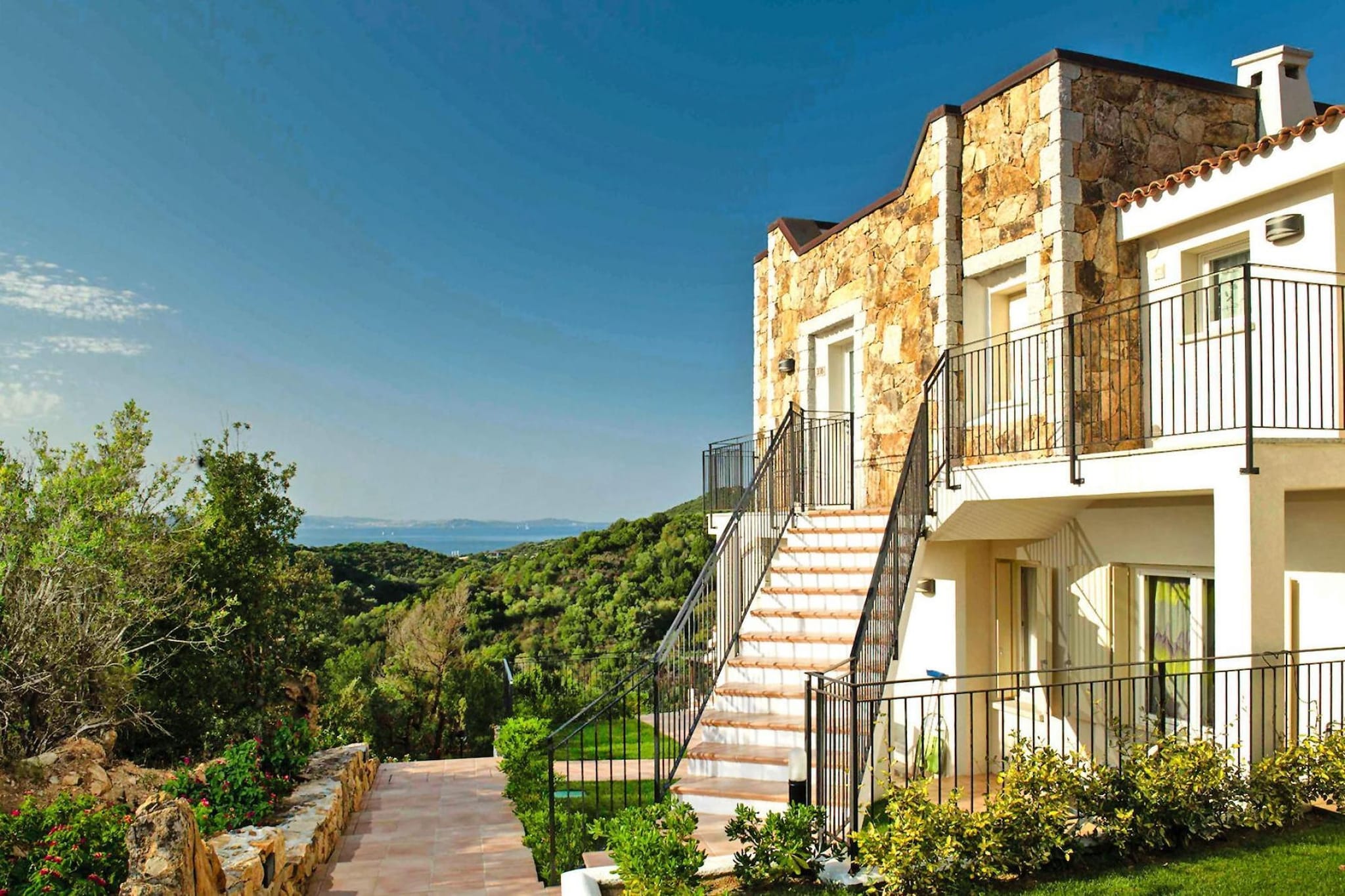 Exterior Summer