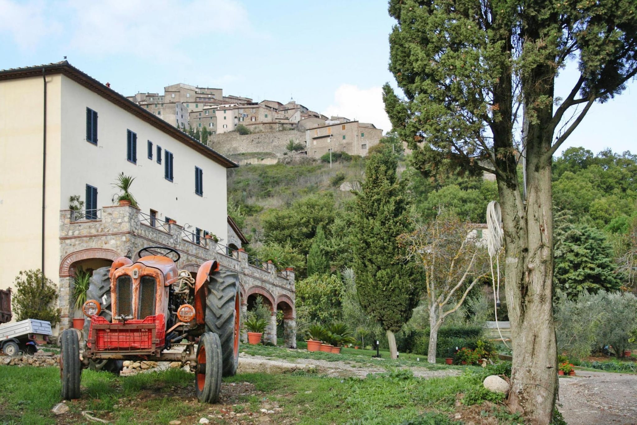 Agritourismo La Chiusa Chiusdino-Colli - Buitenkant zomer