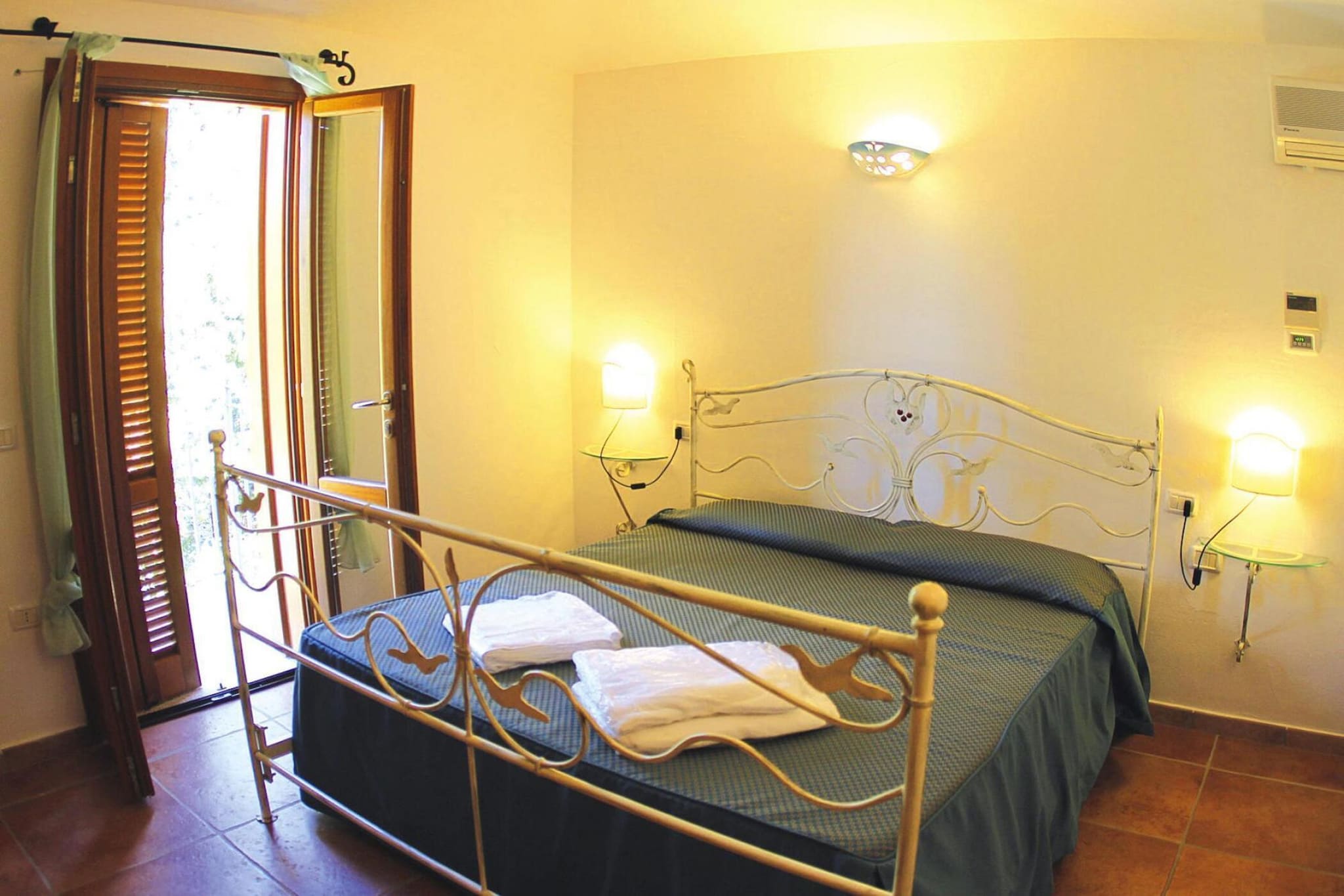Bed Room