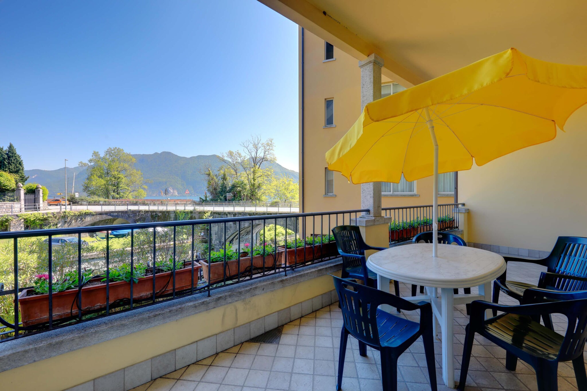 Residence Zust, Verbania Intra-Trilo-Uitzicht zomer