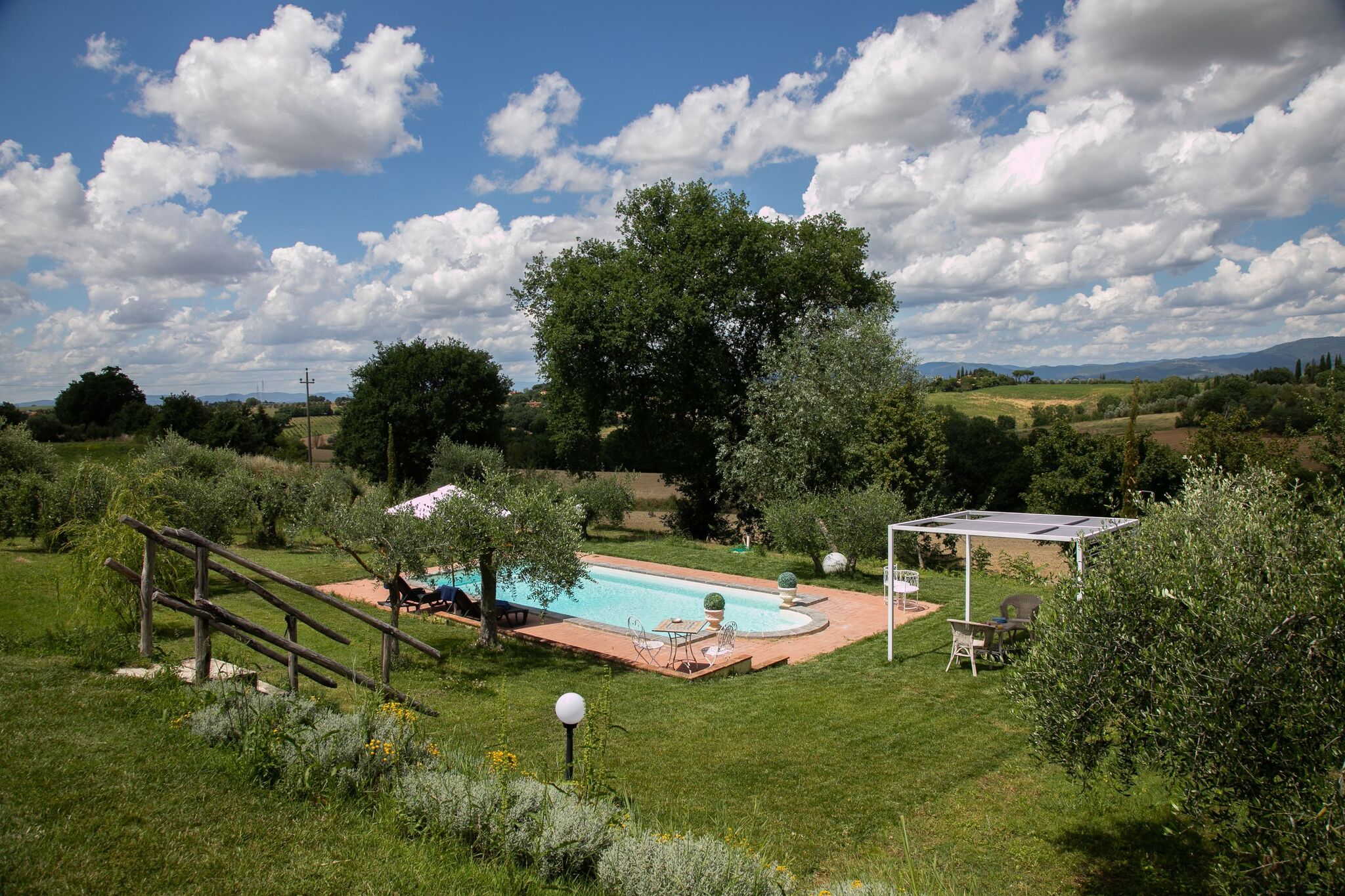 Mesmerising Villa in Cortona with Private Swimming Pool