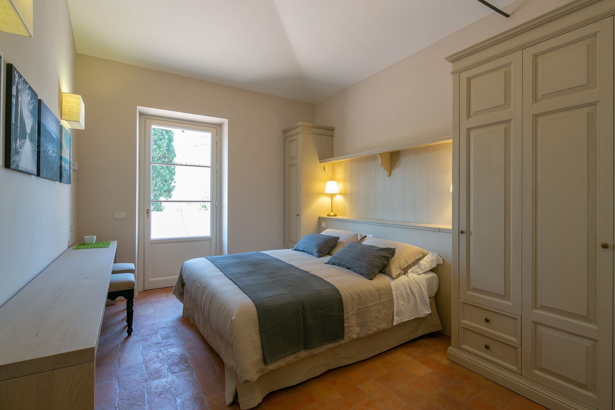 Bed Room