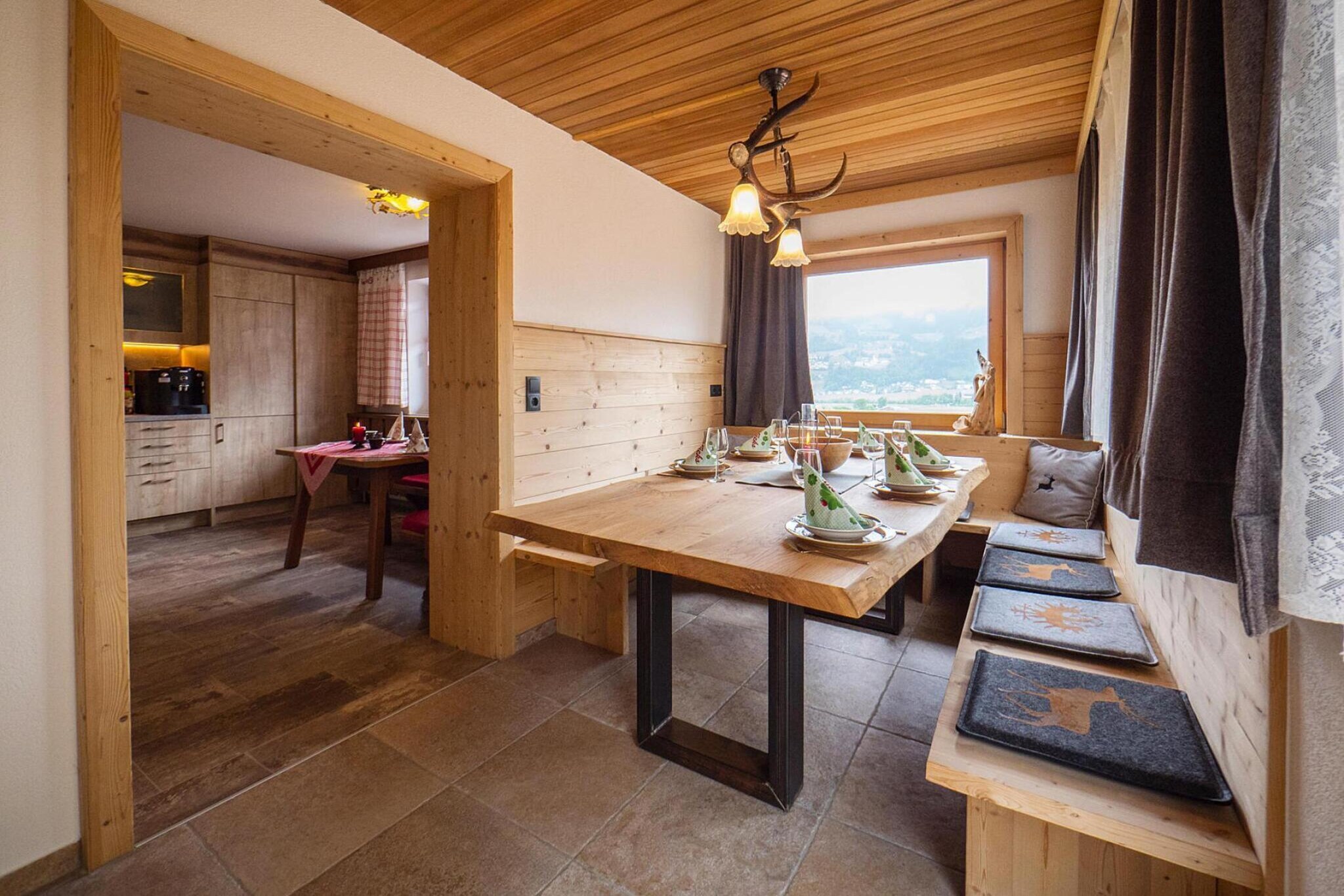 Ferienhaus Marienbergl - 8 Personen-Eetkamer