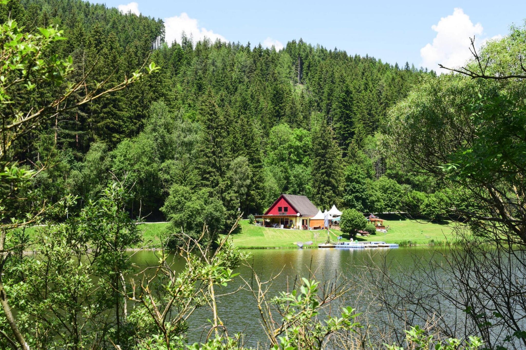 Ferienhütte Trabochersee - Garten Sommer