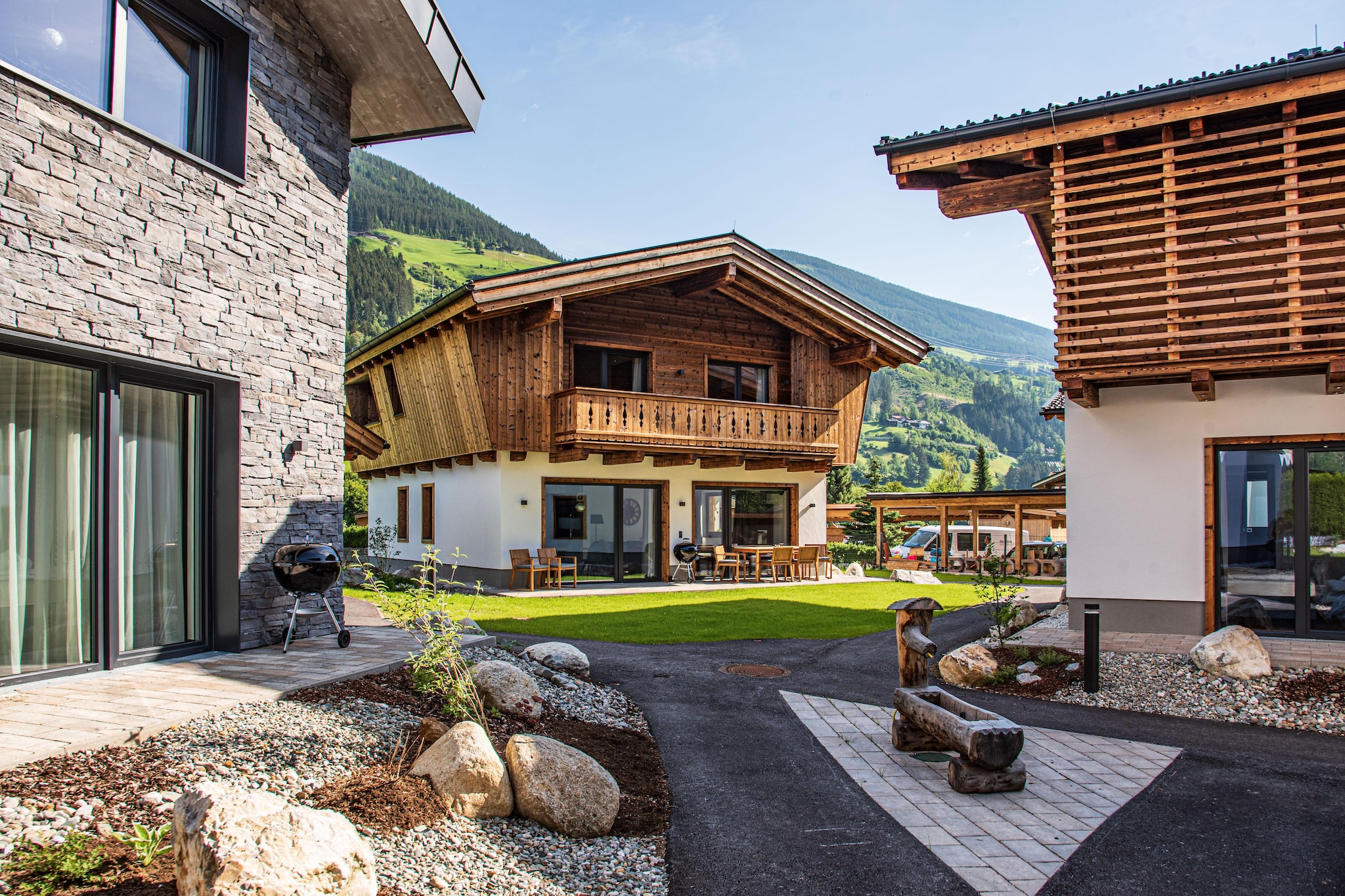 Chalet in Pinzgau near Ski Slopes & Sauna