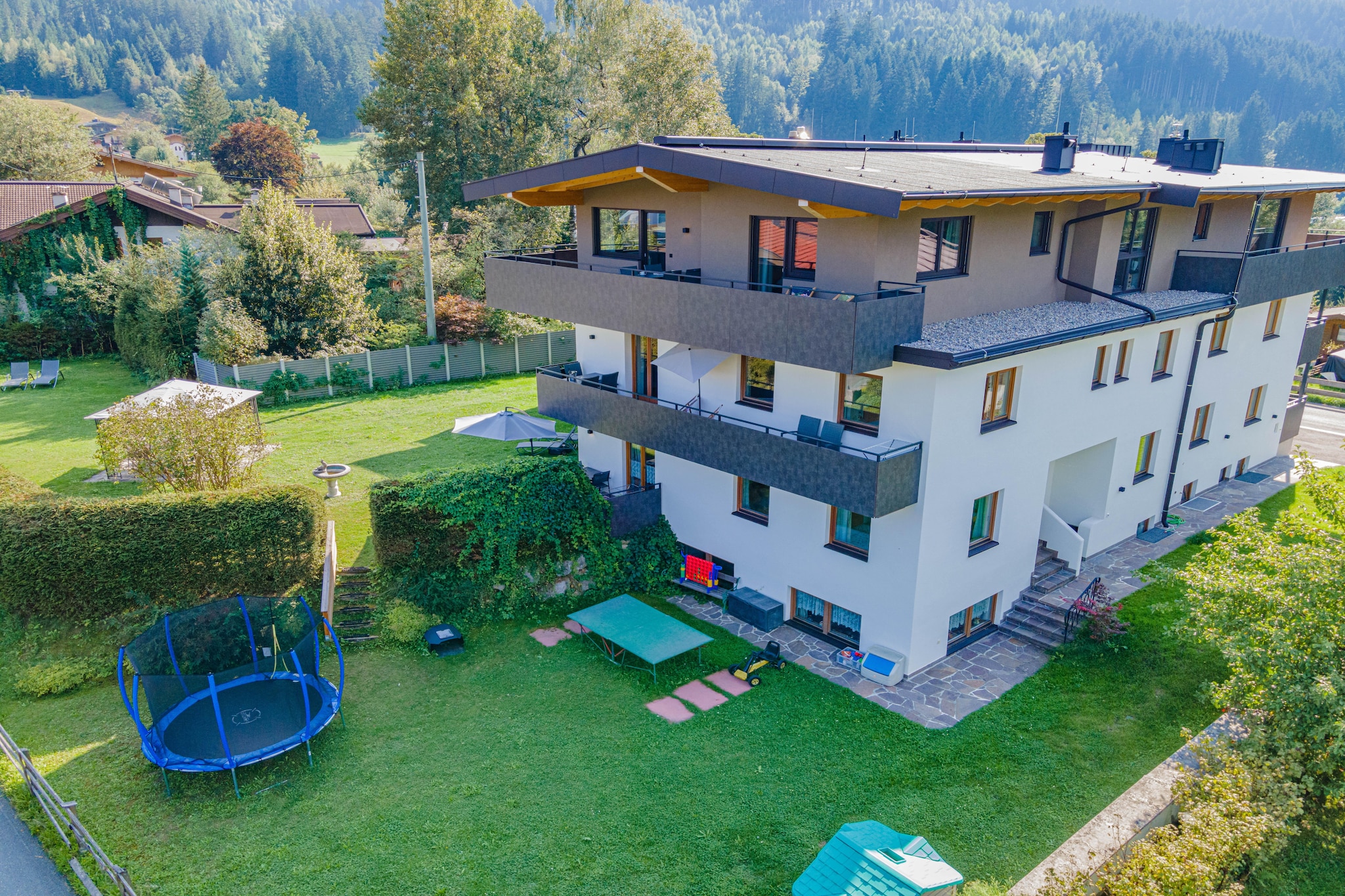 Exterior Summer