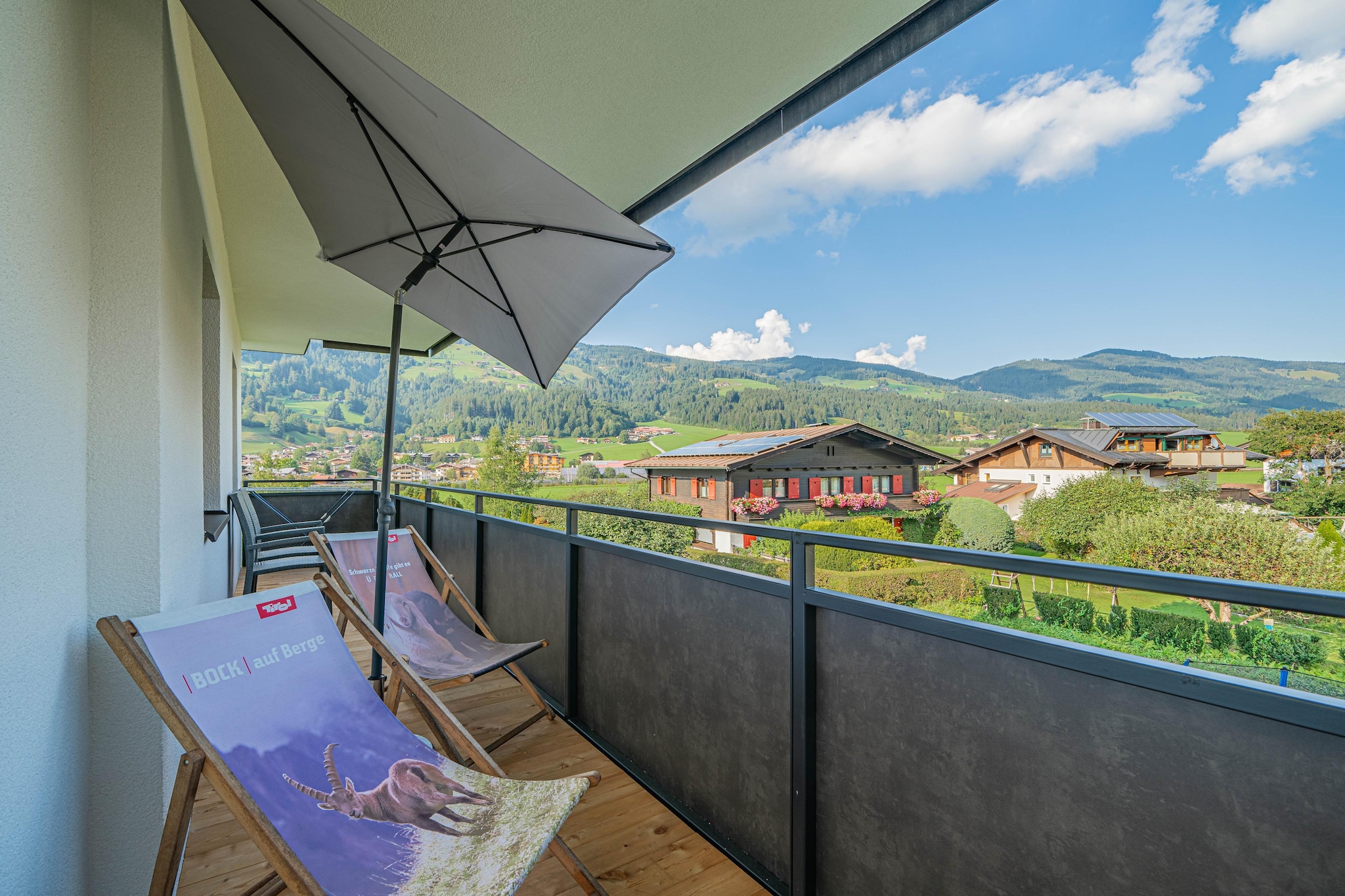 Haus Andrea Cäciel - View in summer