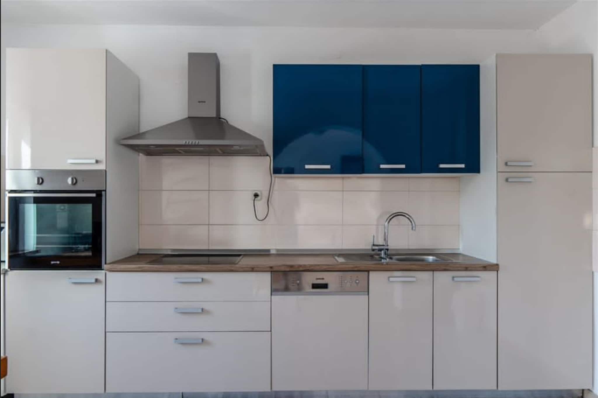 Holiday home Stipe, Vrsi-Mulo bei Nin-E12/Ferienhaus 180qm/12 pax-Keuken