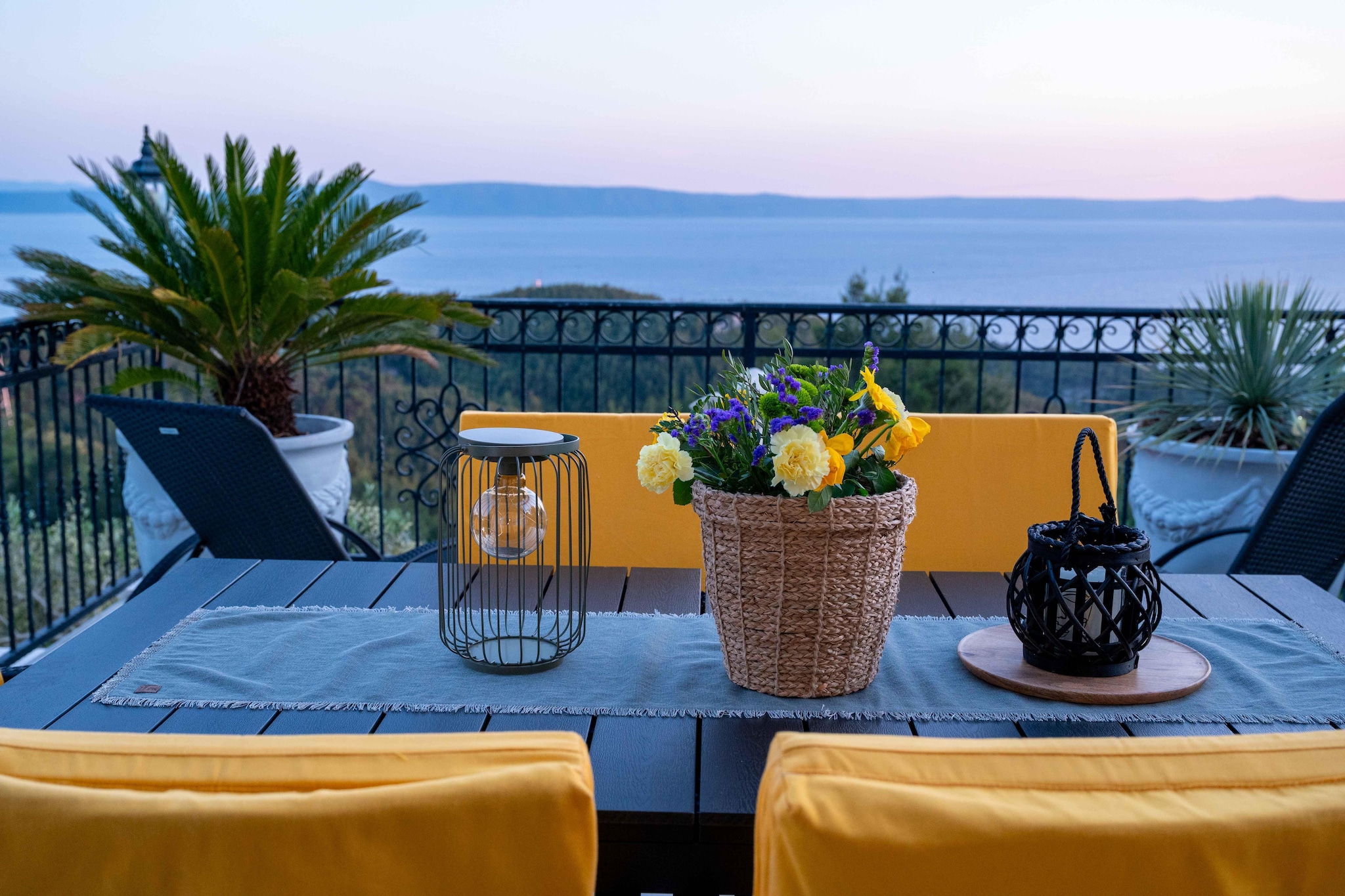 Villa Amare Makarska - E6 circa 150 qm für max 6 Pers-Terrasbalkon