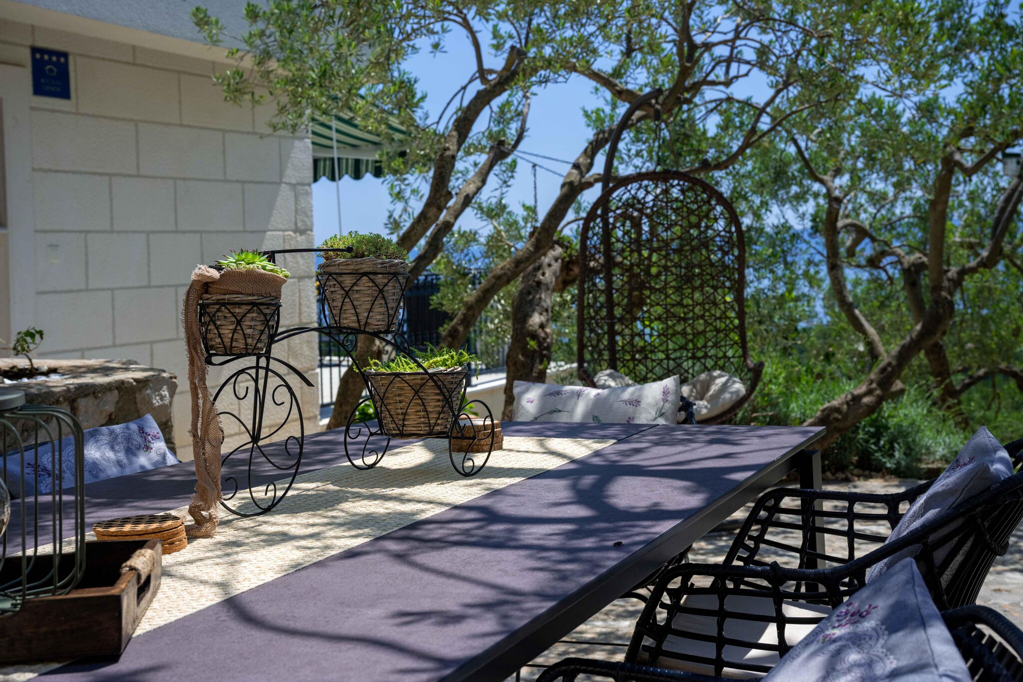 Villa Amare Makarska - E6 circa 150 qm für max 6 Pers-Tuinen zomer
